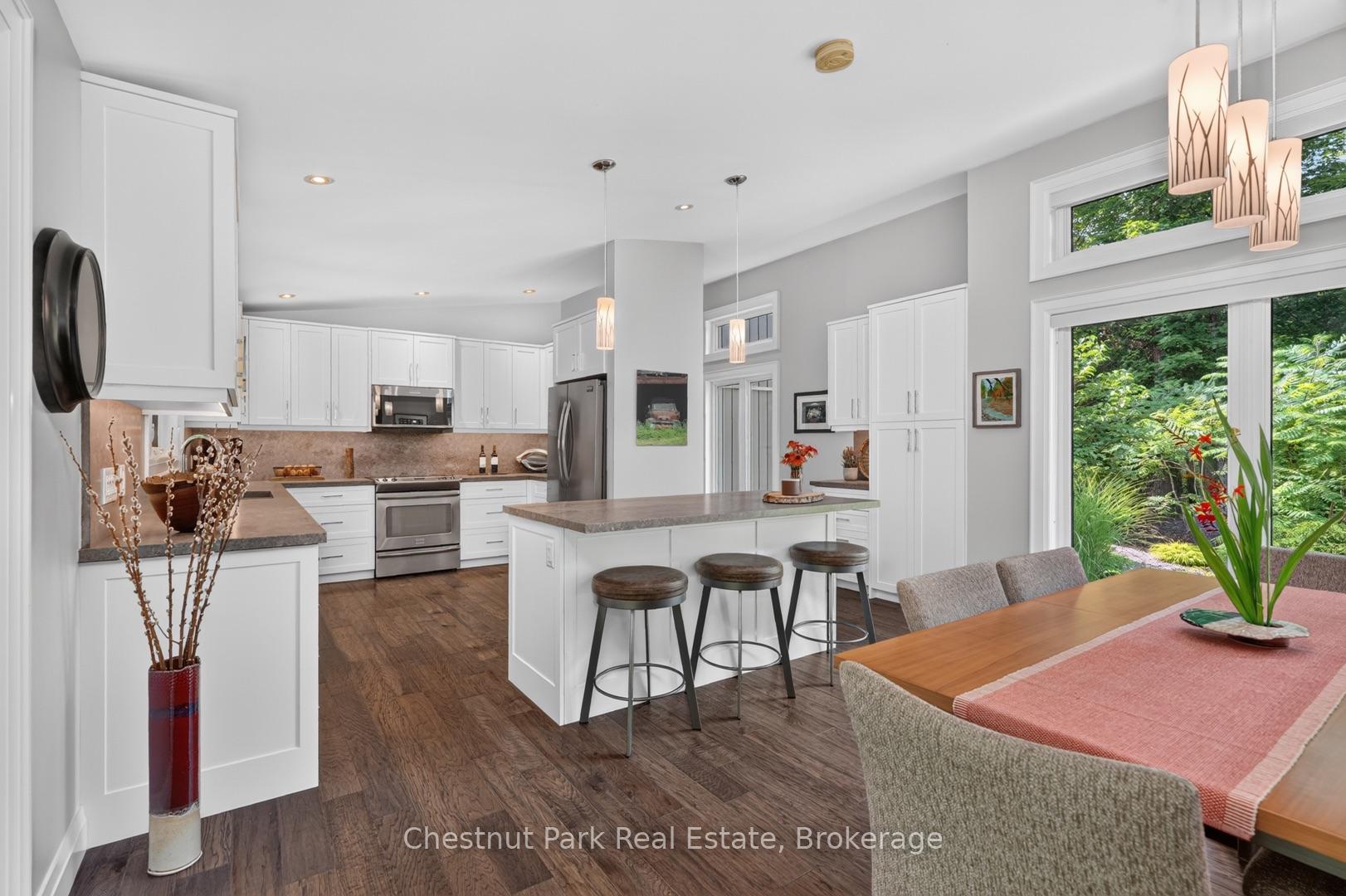 Photo 16 of 115 Lindgren Road E, Huntsville, Brunel — HOMEH