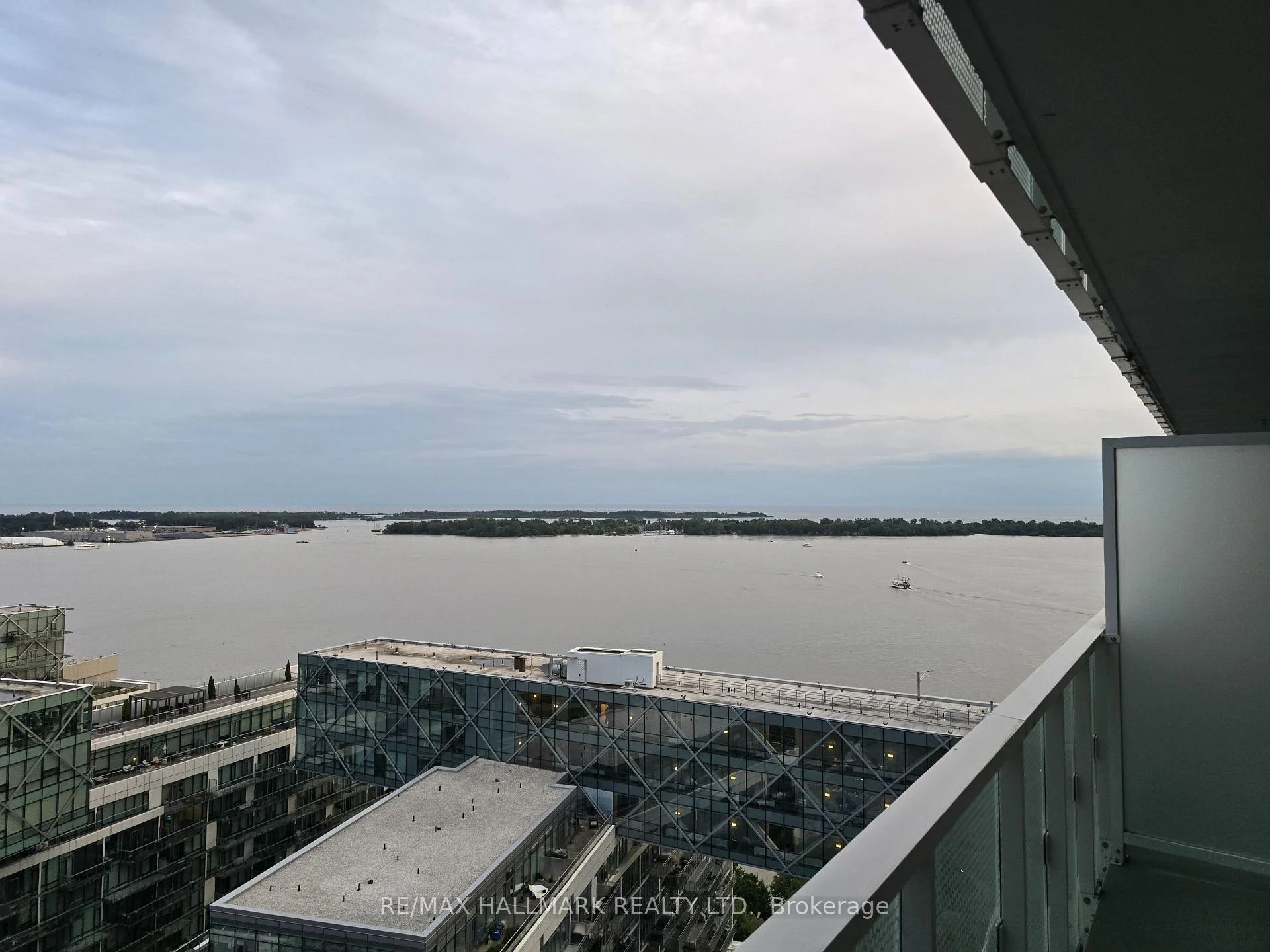 Photo 16 of Unit 2210, 15 Queens Quay E, Toronto, Waterfront Communities — HOMEH