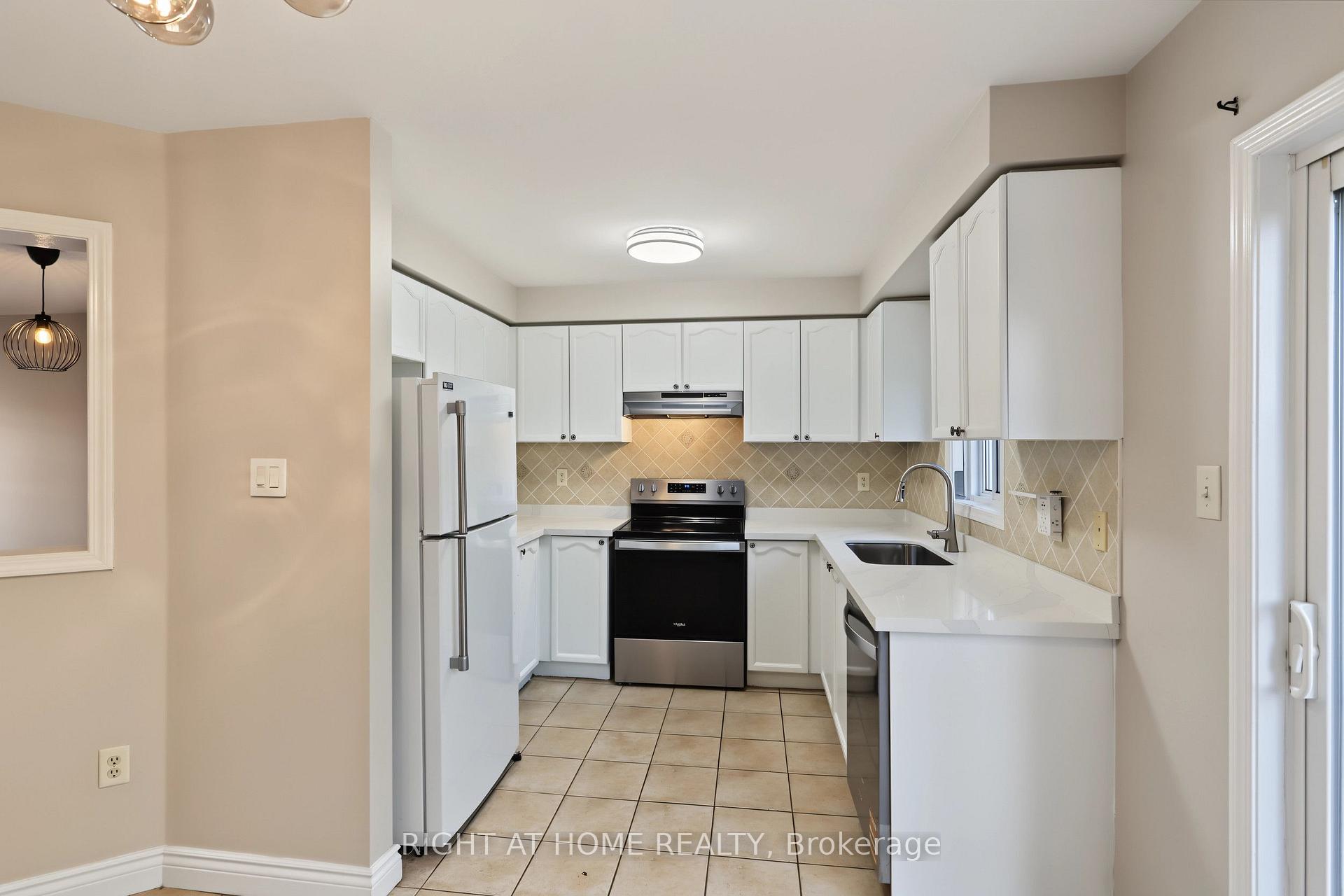 Photo 16 of 88 Scottsdale Drive, Clarington, Bowmanville — HOMEH