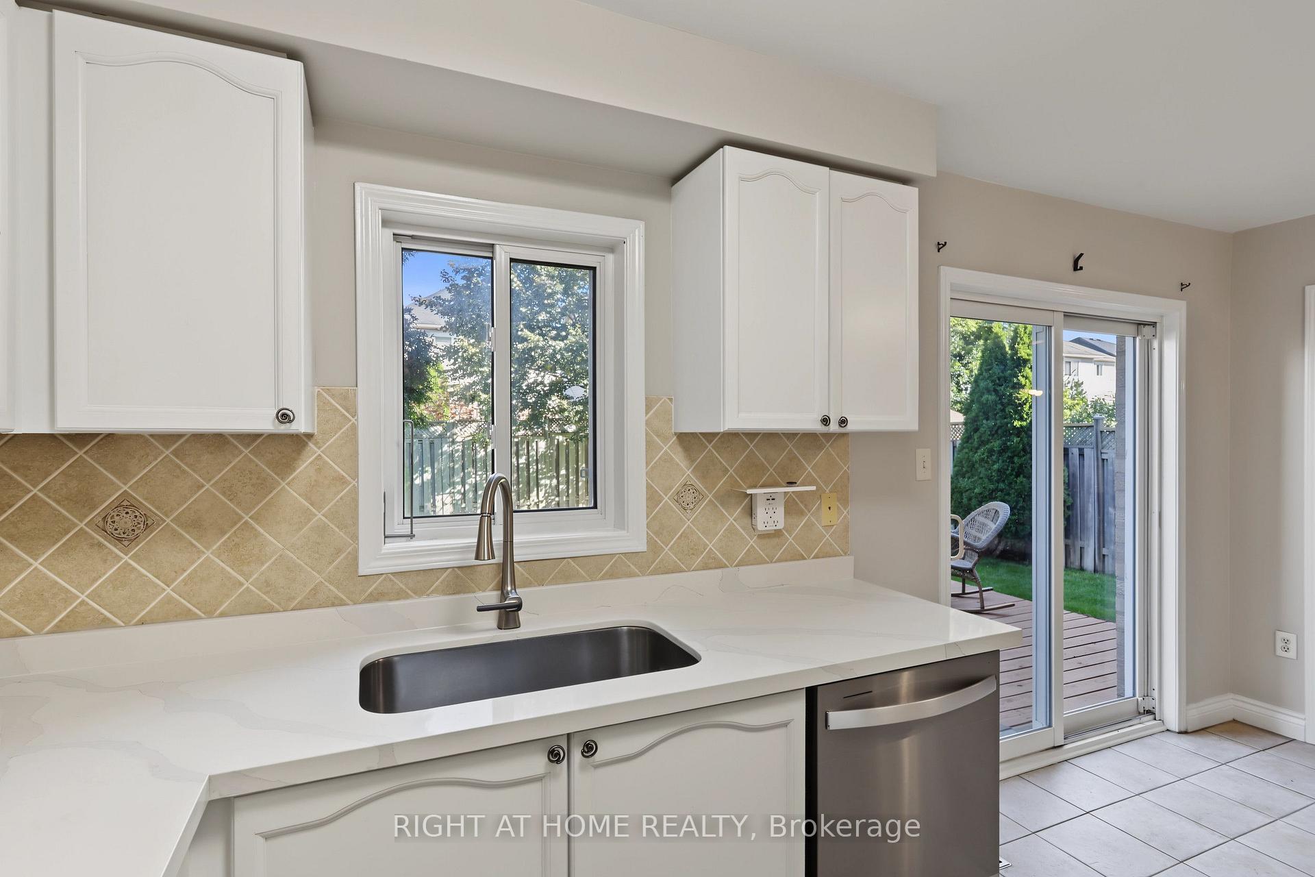 Photo 17 of 88 Scottsdale Drive, Clarington, Bowmanville — HOMEH