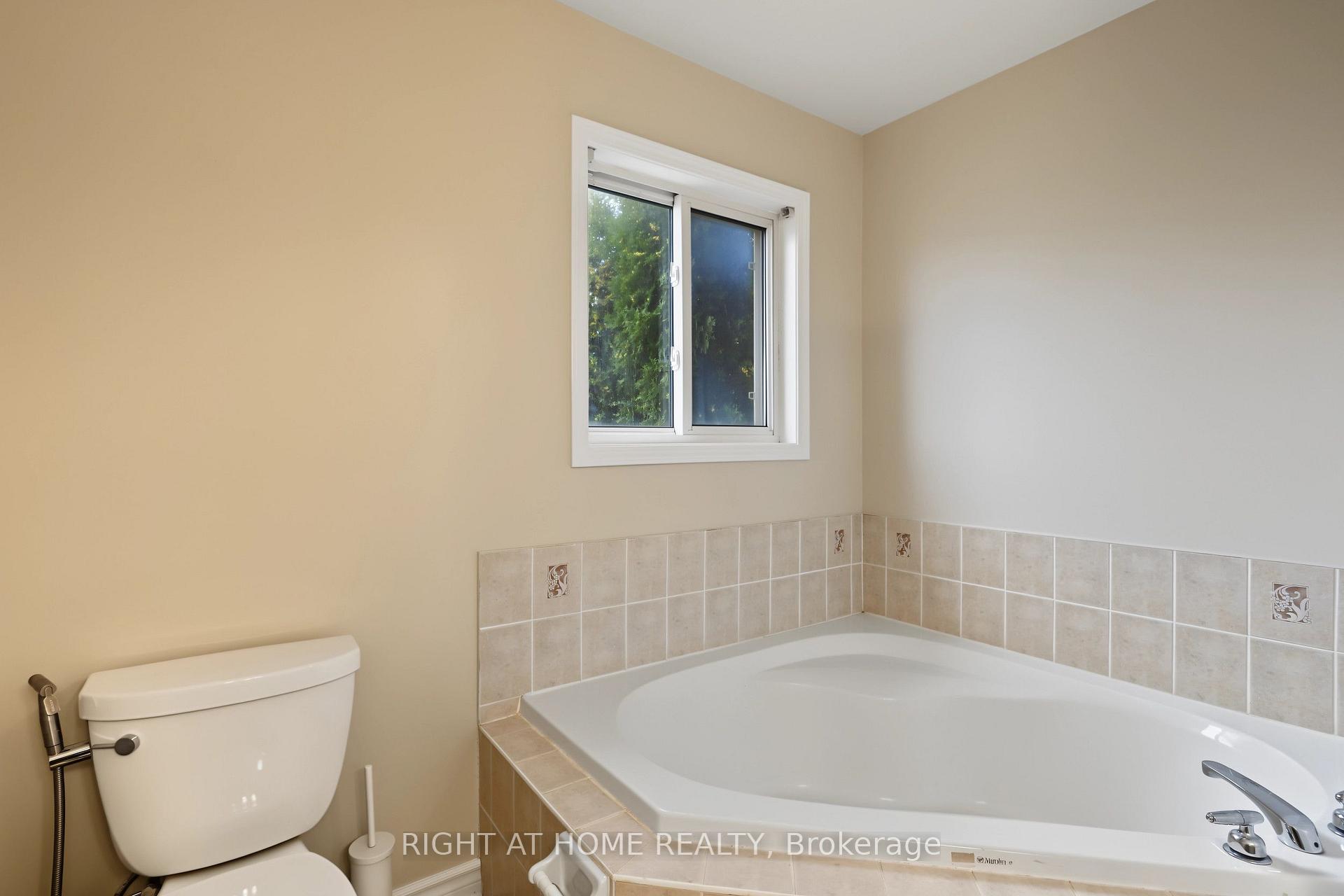 Photo 26 of 88 Scottsdale Drive, Clarington, Bowmanville — HOMEH