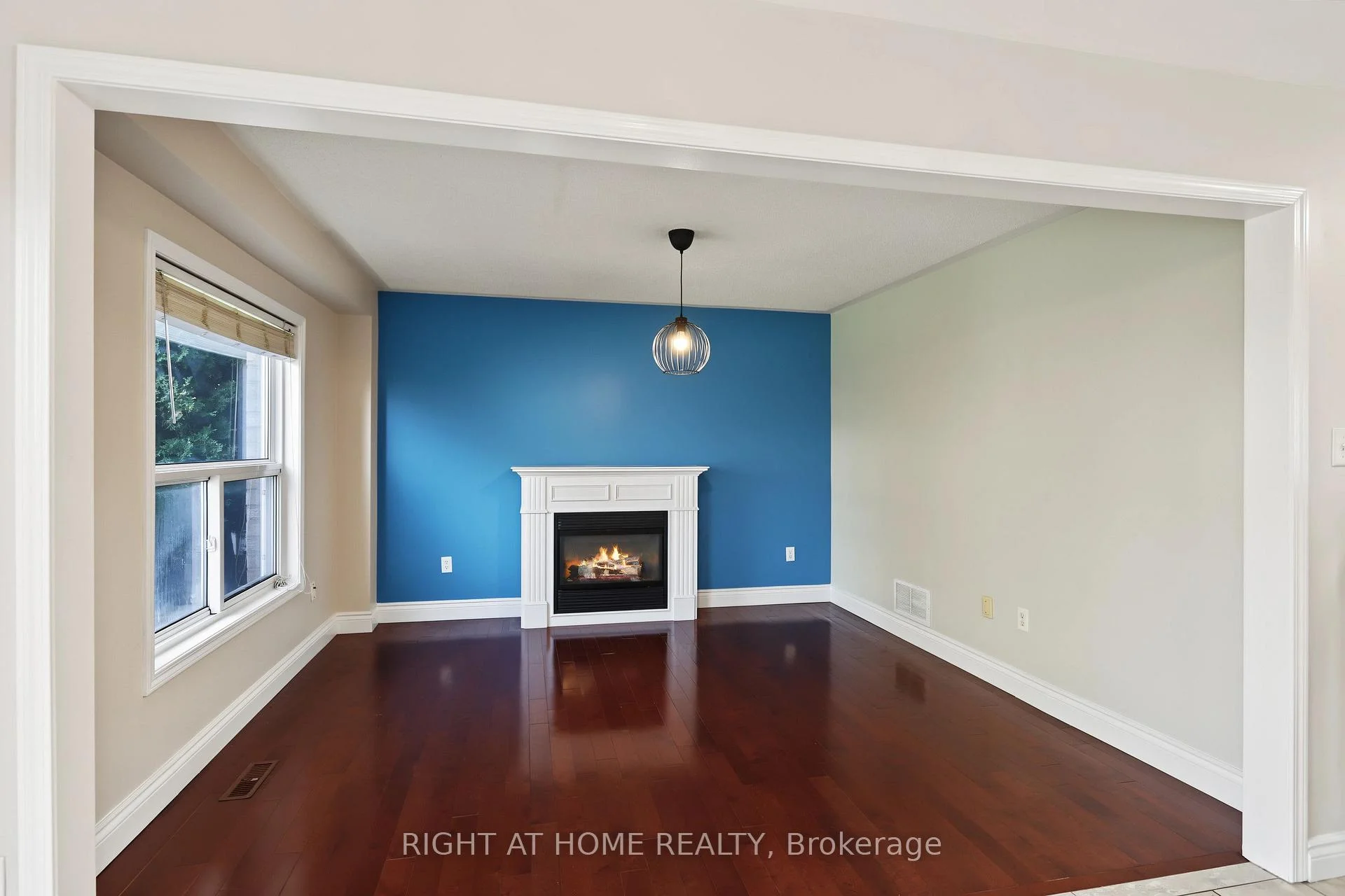 Photo 13 of 88 Scottsdale Drive, Clarington, Bowmanville — HOMEH