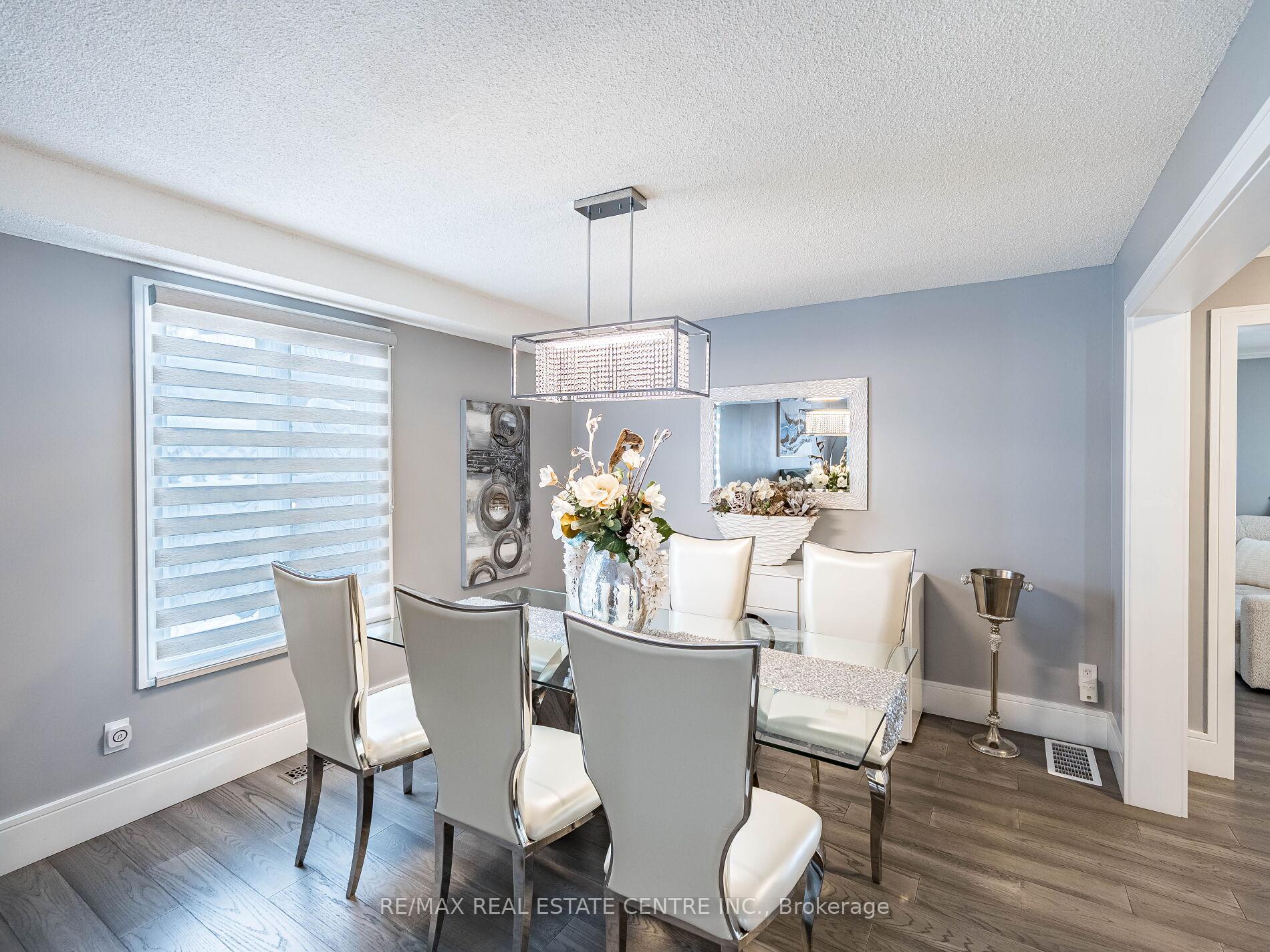 Photo 14 of 114 Parkwood Crescent, Hamilton, Thorner — HOMEH