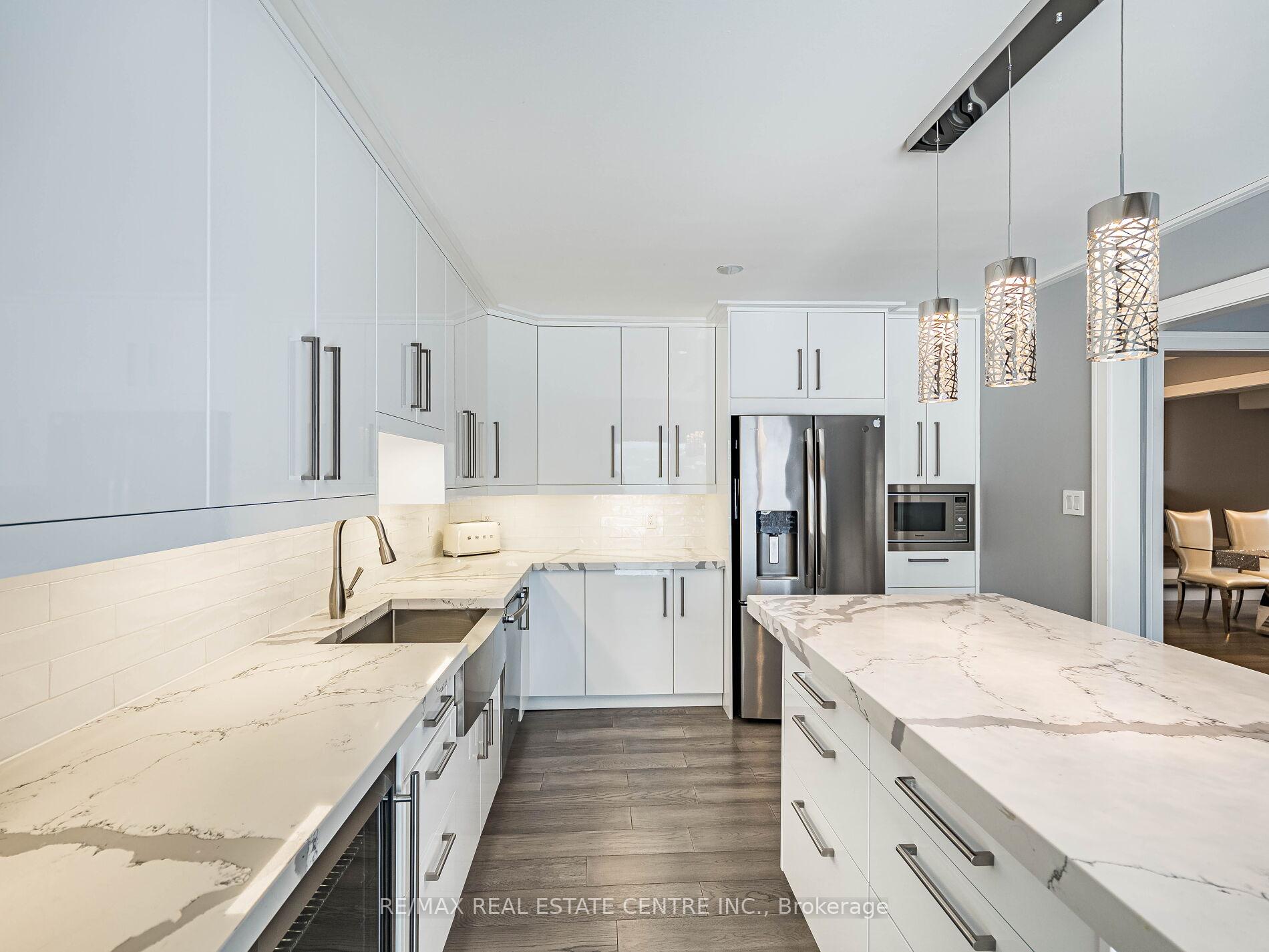 Photo 22 of 114 Parkwood Crescent, Hamilton, Thorner — HOMEH