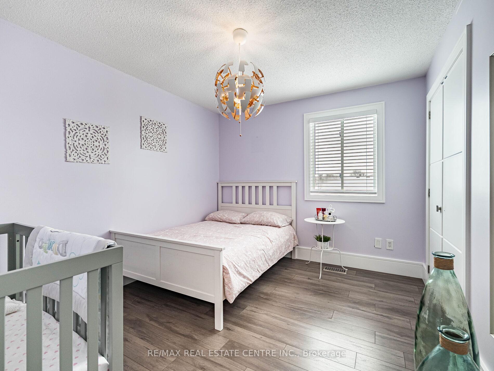 Photo 33 of 114 Parkwood Crescent, Hamilton, Thorner — HOMEH