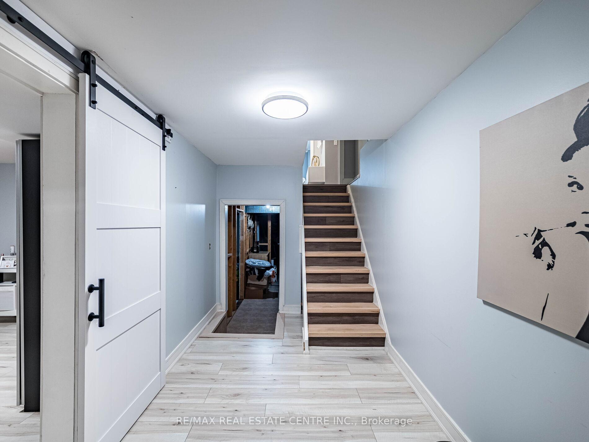 Photo 38 of 114 Parkwood Crescent, Hamilton, Thorner — HOMEH