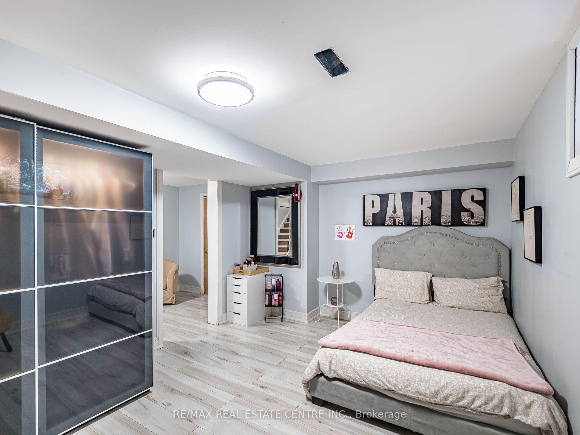 Photo 39 of 114 Parkwood Crescent, Hamilton, Thorner — HOMEH