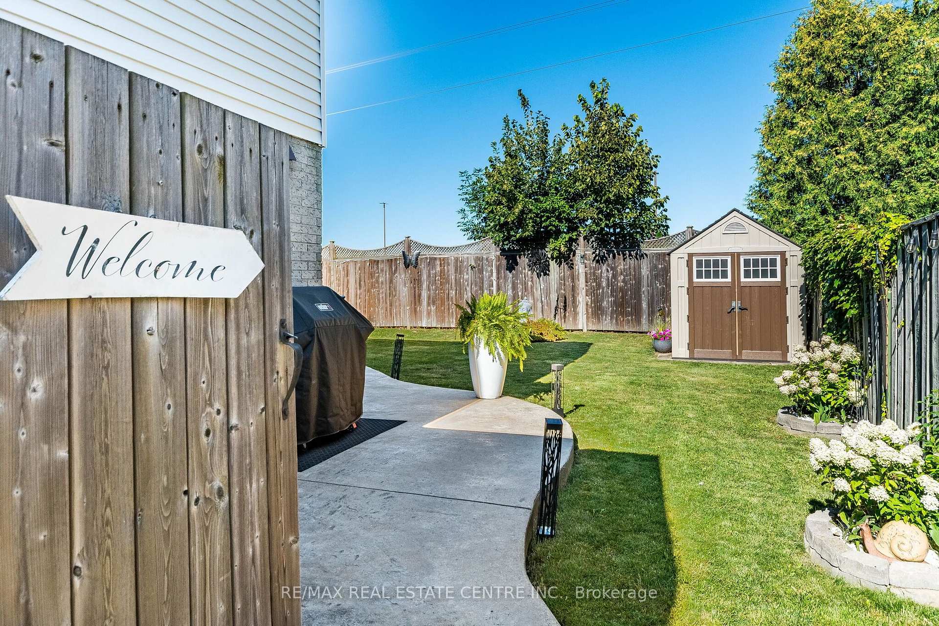 Photo 40 of 114 Parkwood Crescent, Hamilton, Thorner — HOMEH