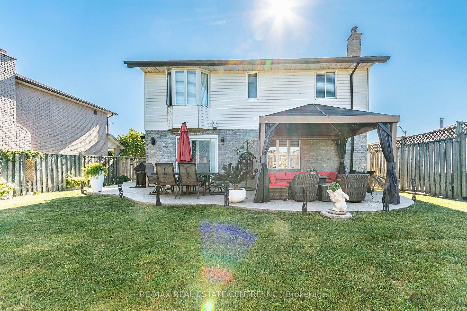 Photo 43 of 114 Parkwood Crescent, Hamilton, Thorner — HOMEH