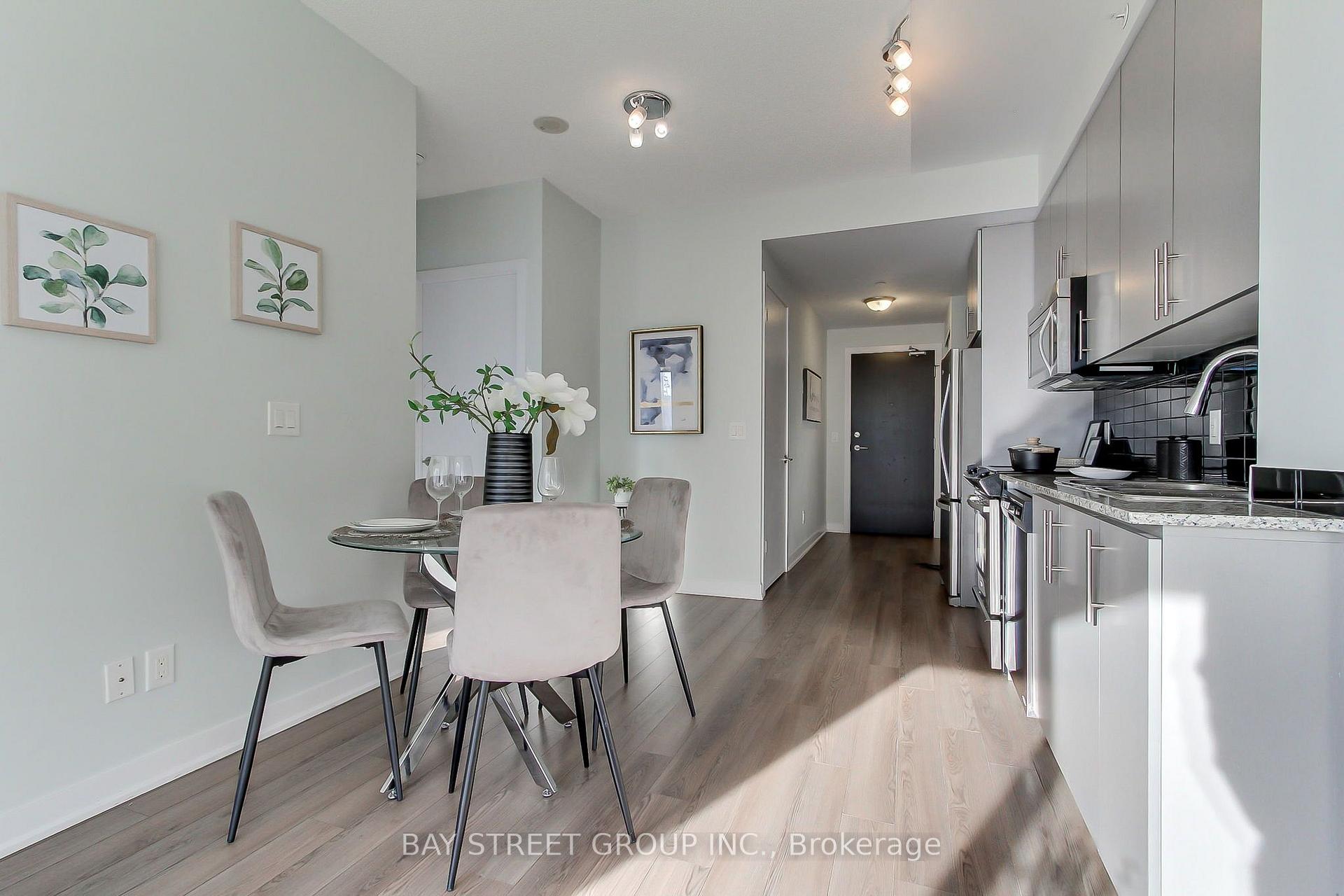 Photo 8 of Unit 1212, 60 Berwick Avenue, Toronto, Yonge-Eglinton — HOMEH