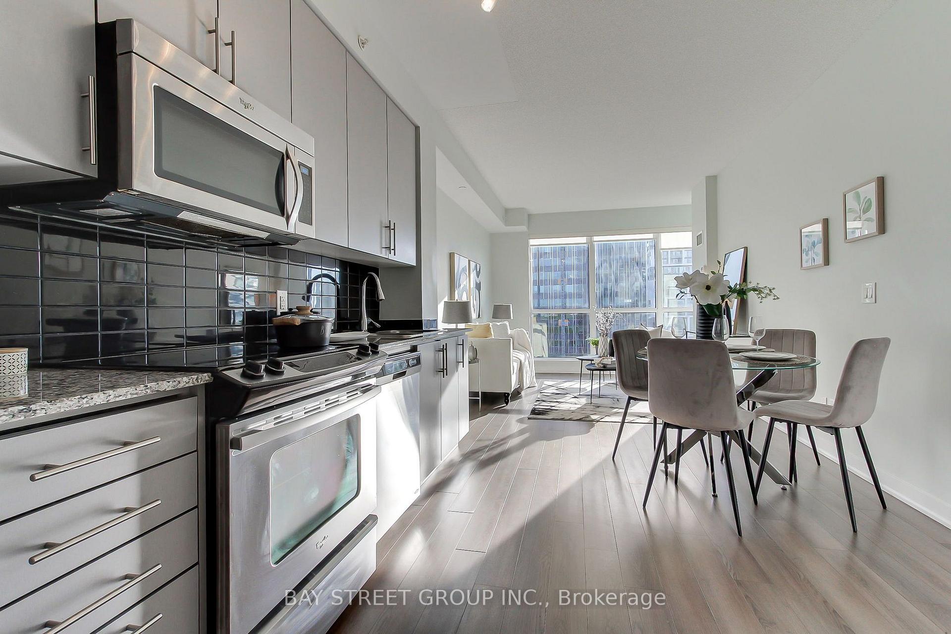 Photo 10 of Unit 1212, 60 Berwick Avenue, Toronto, Yonge-Eglinton — HOMEH
