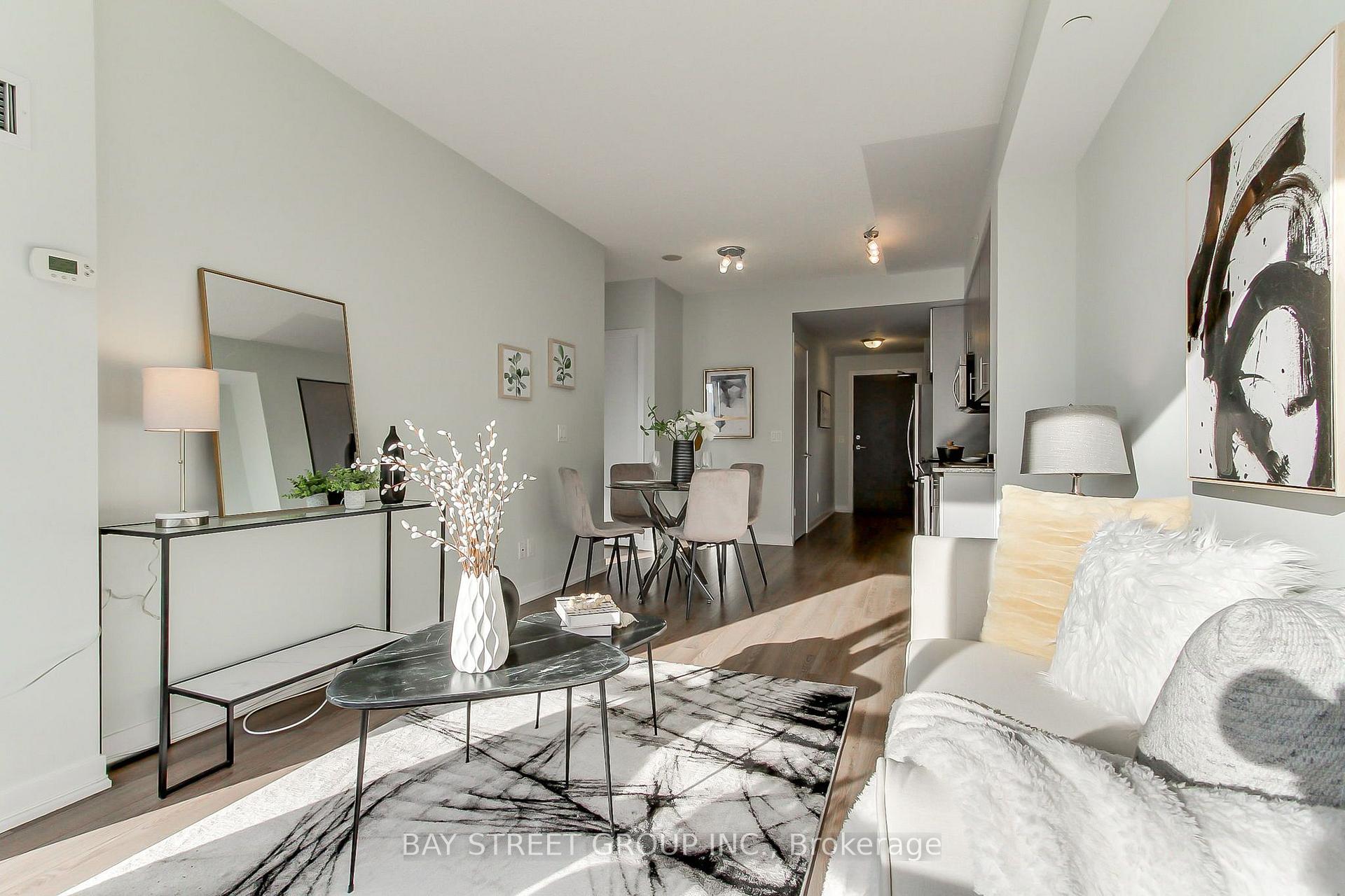 Photo 12 of Unit 1212, 60 Berwick Avenue, Toronto, Yonge-Eglinton — HOMEH