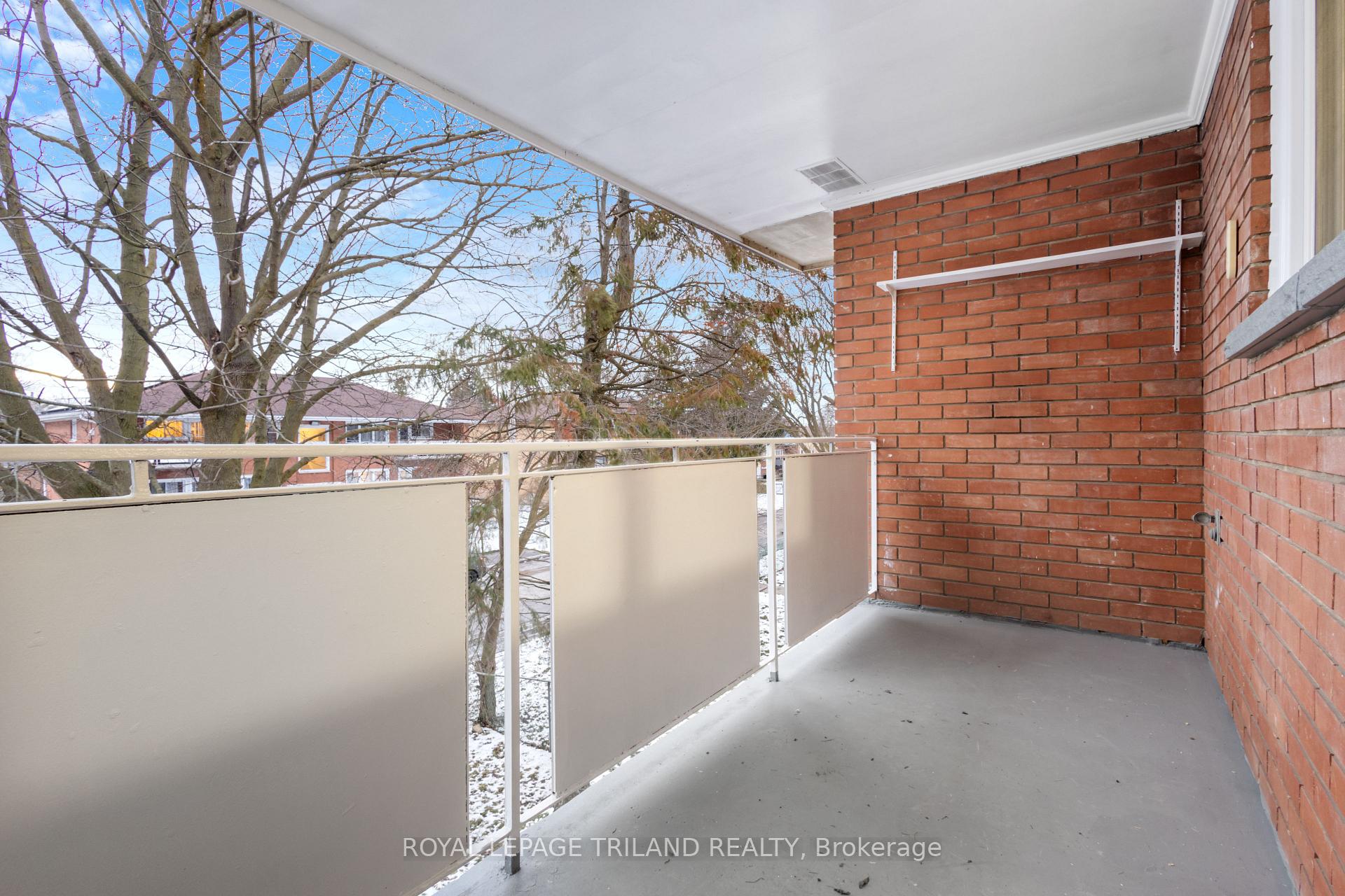Photo 4 of Unit 4, 358 Hilton Avenue, London, East H — HOMEH