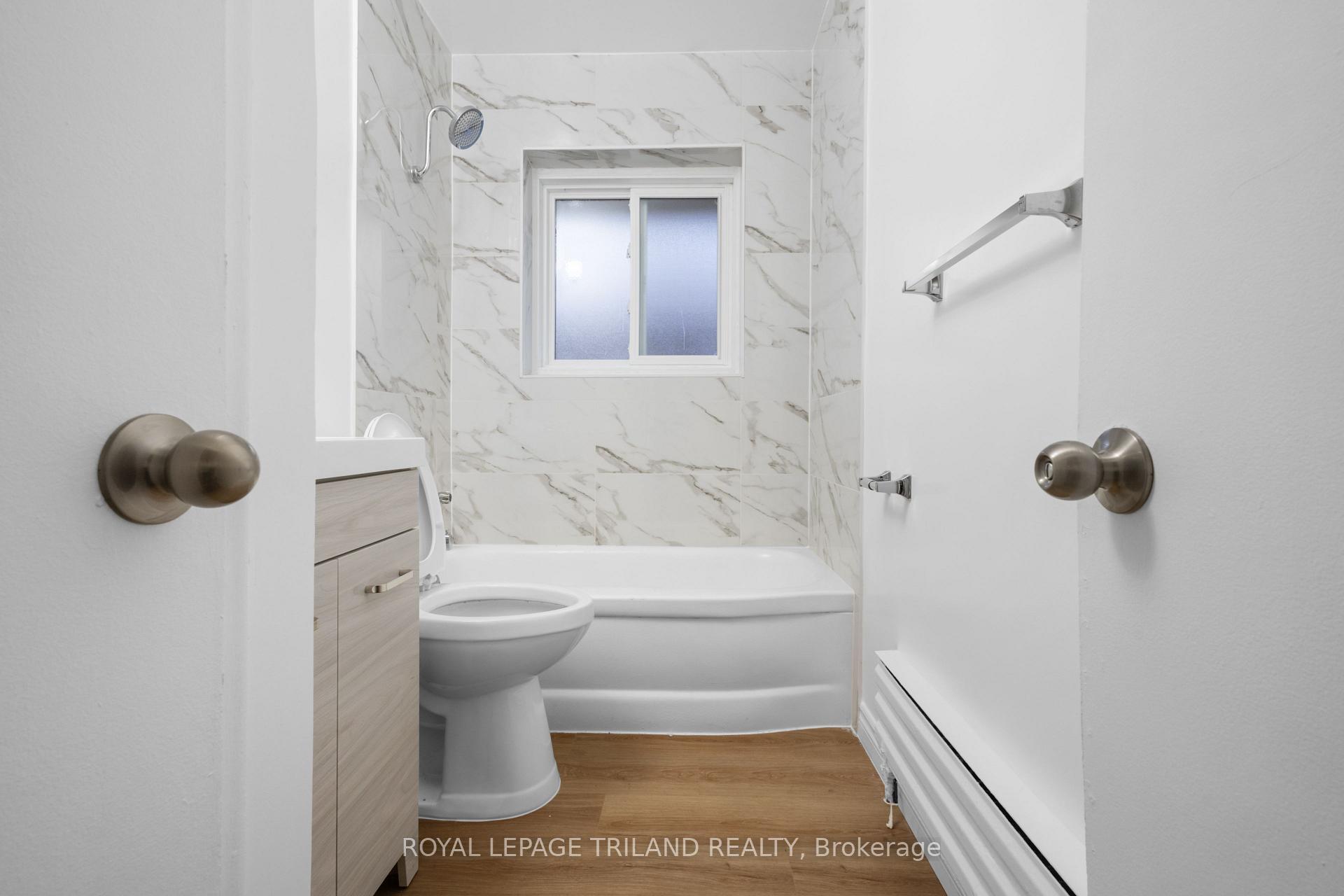 Photo 7 of Unit 4, 358 Hilton Avenue, London, East H — HOMEH