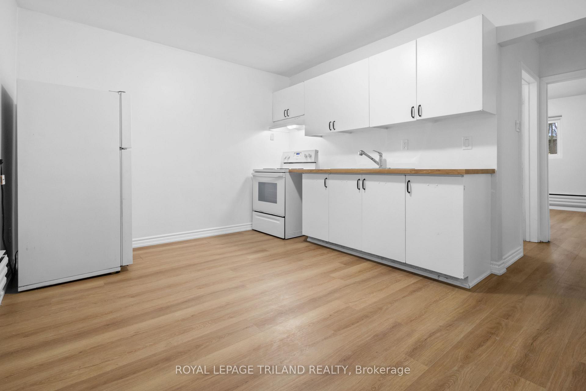 Photo 16 of Unit 4, 358 Hilton Avenue, London, East H — HOMEH