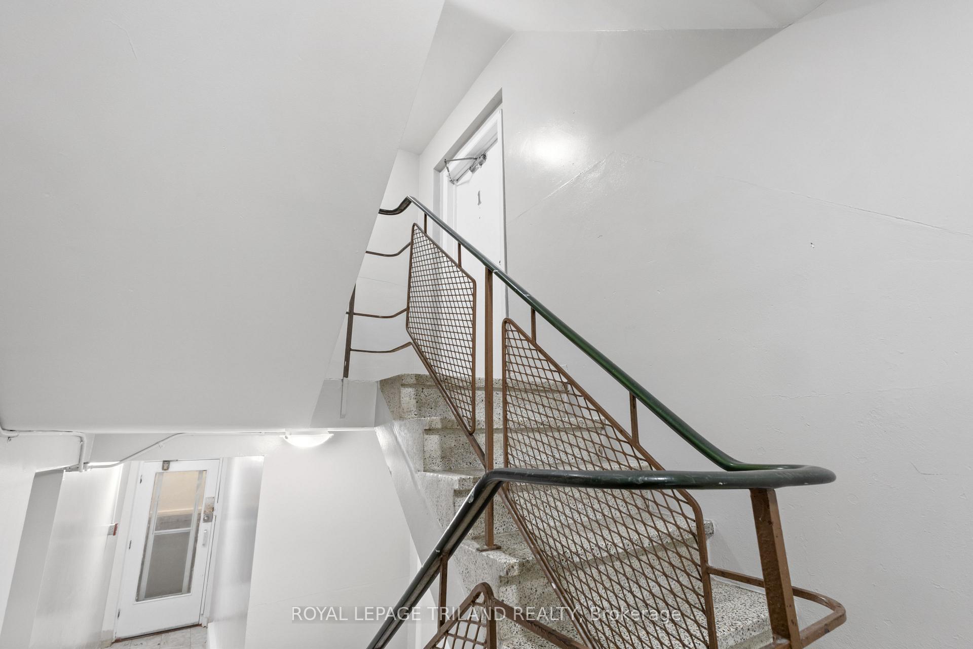 Photo 25 of Unit 4, 358 Hilton Avenue, London, East H — HOMEH