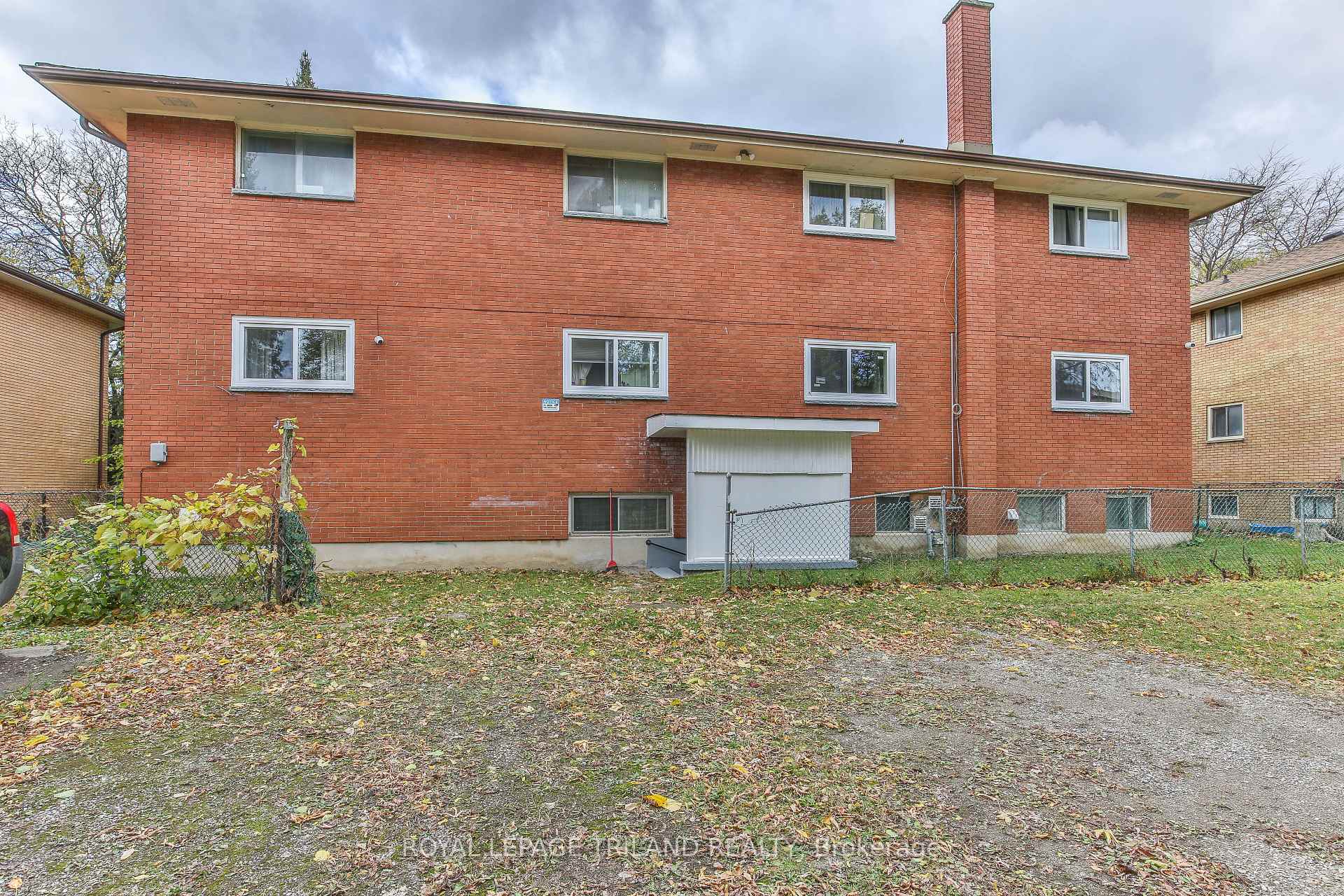 Photo 28 of Unit 4, 358 Hilton Avenue, London, East H — HOMEH
