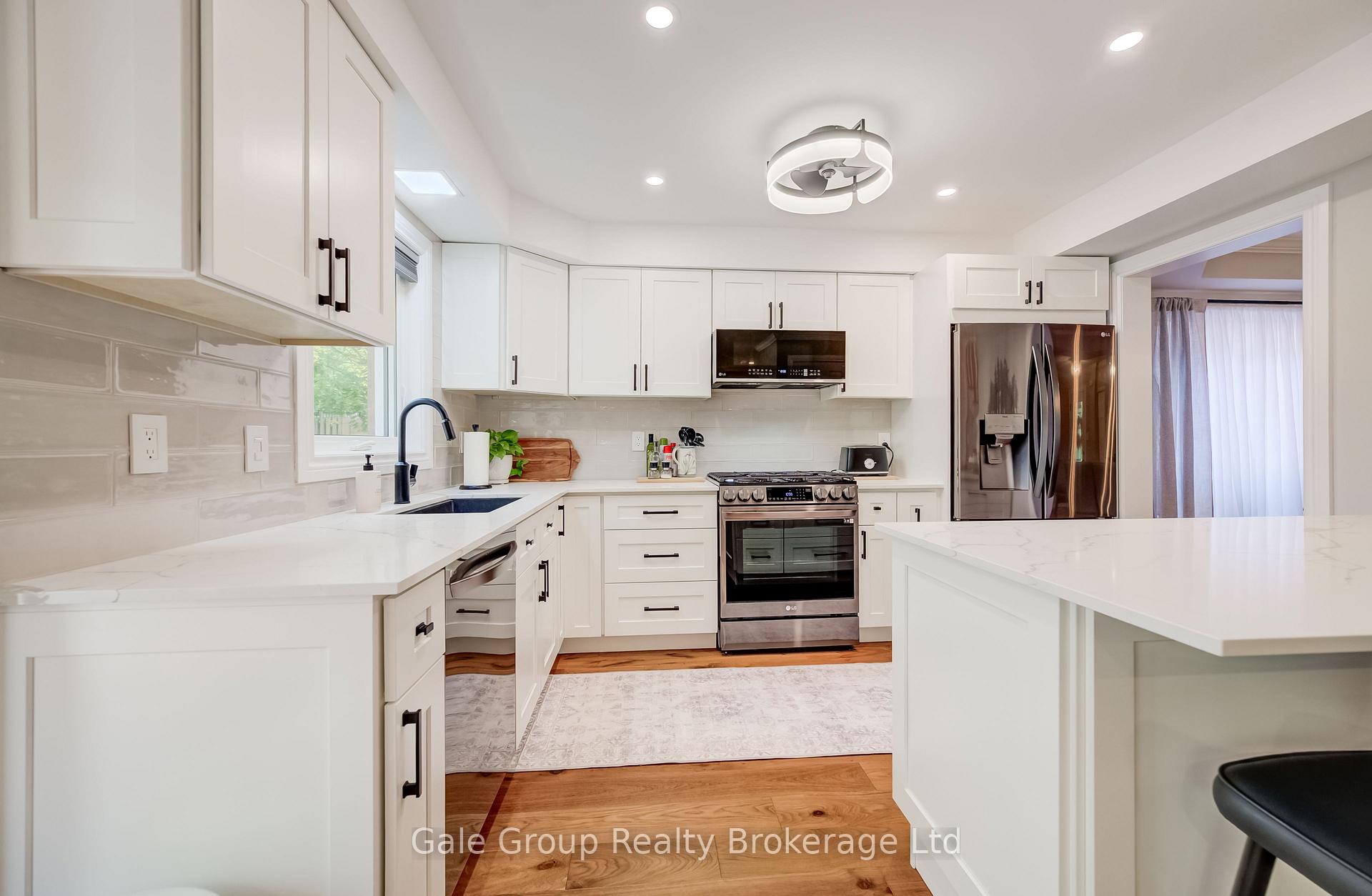 Photo 11 of 76 Pentland Road, Hamilton, Waterdown — HOMEH