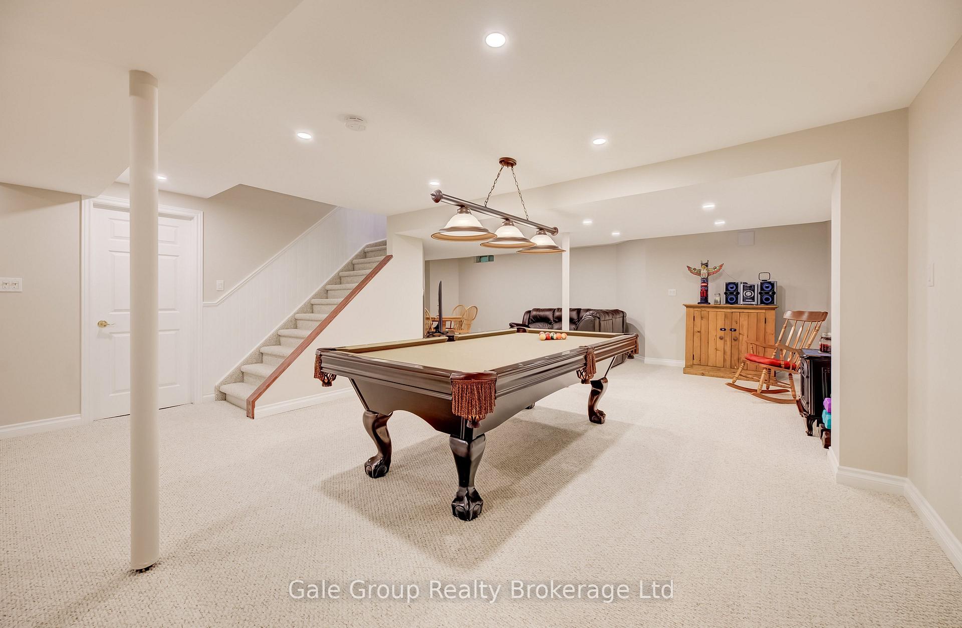 Photo 33 of 76 Pentland Road, Hamilton, Waterdown — HOMEH