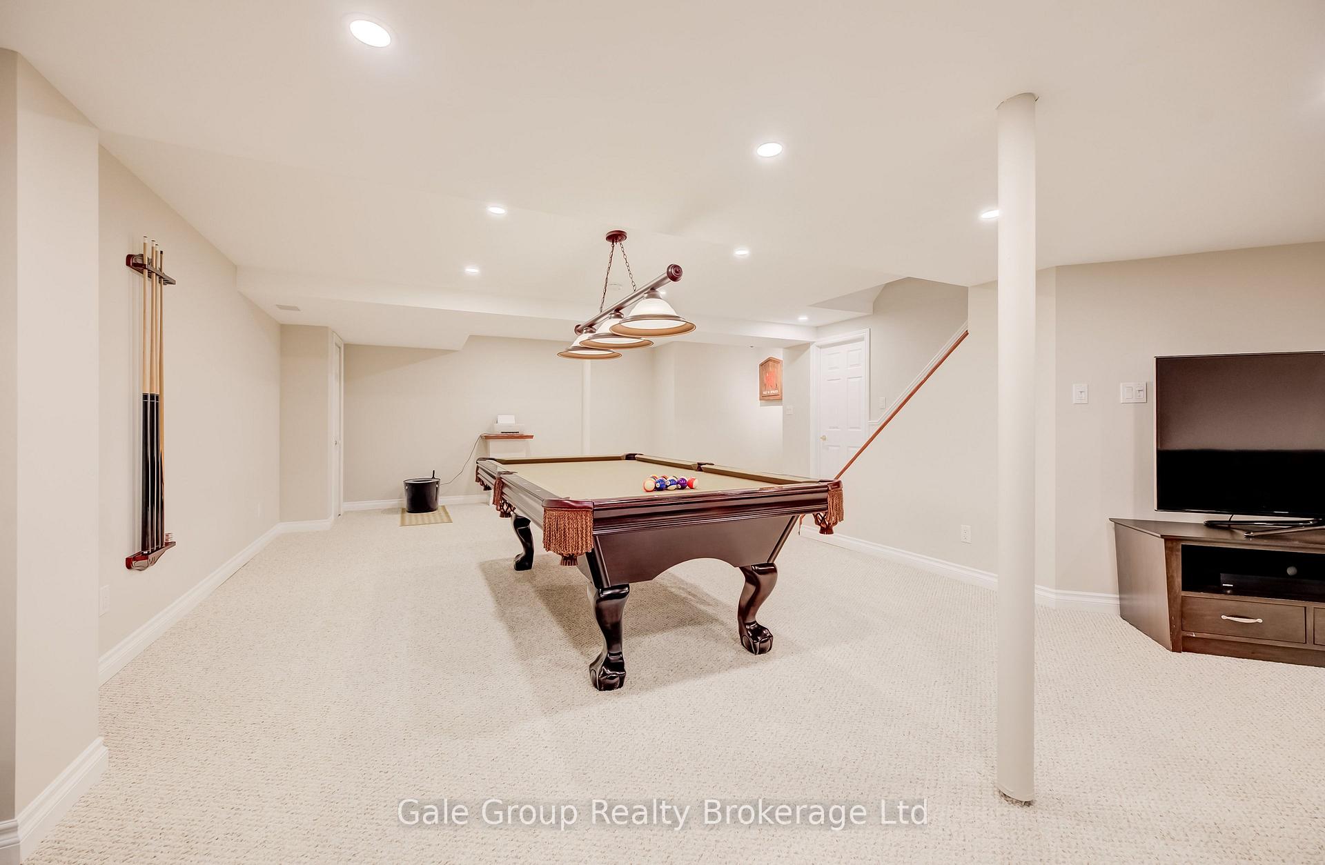 Photo 35 of 76 Pentland Road, Hamilton, Waterdown — HOMEH