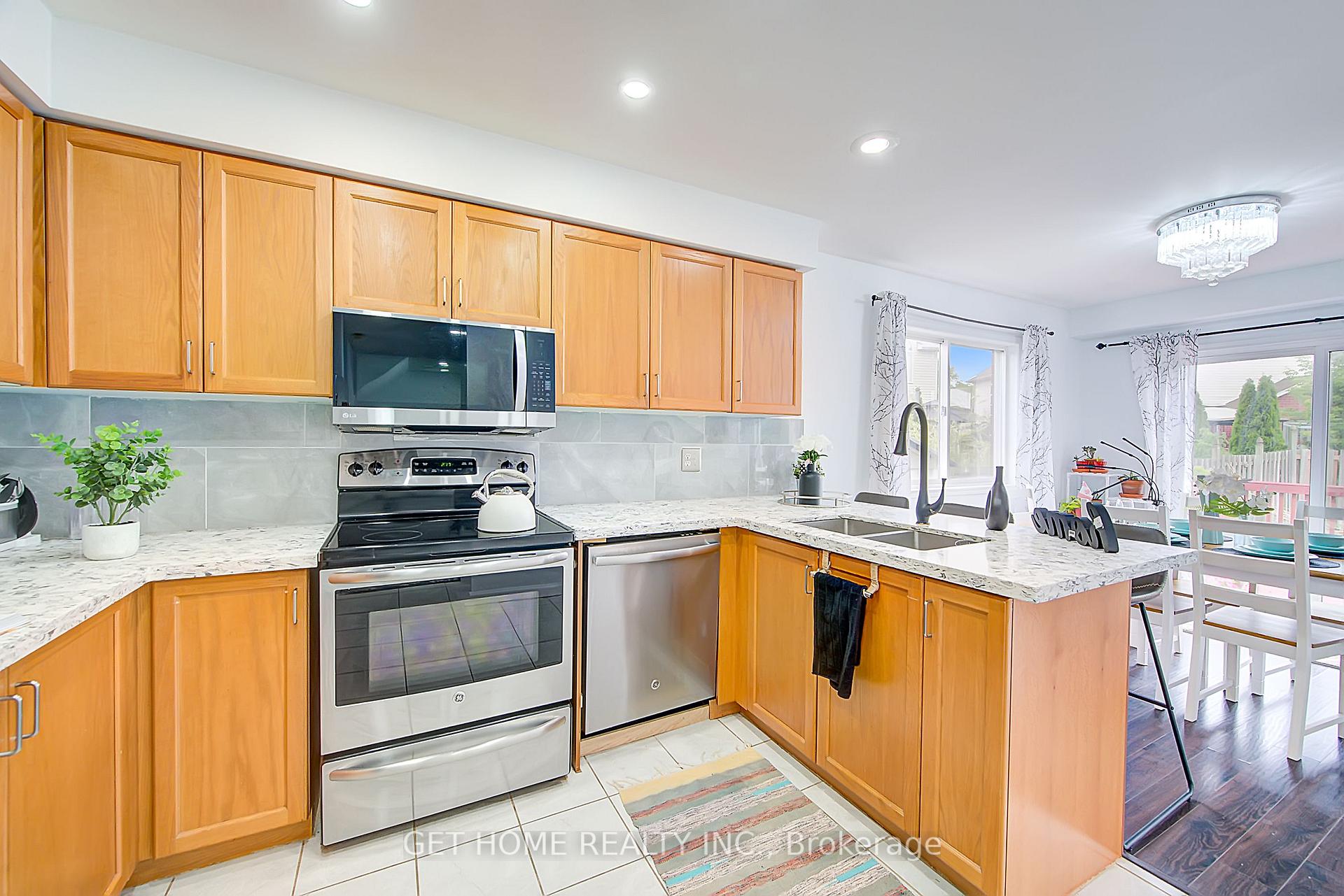 Photo 16 of 120 Masterson Crescent, Cambridge, Lang's Farm — HOMEH
