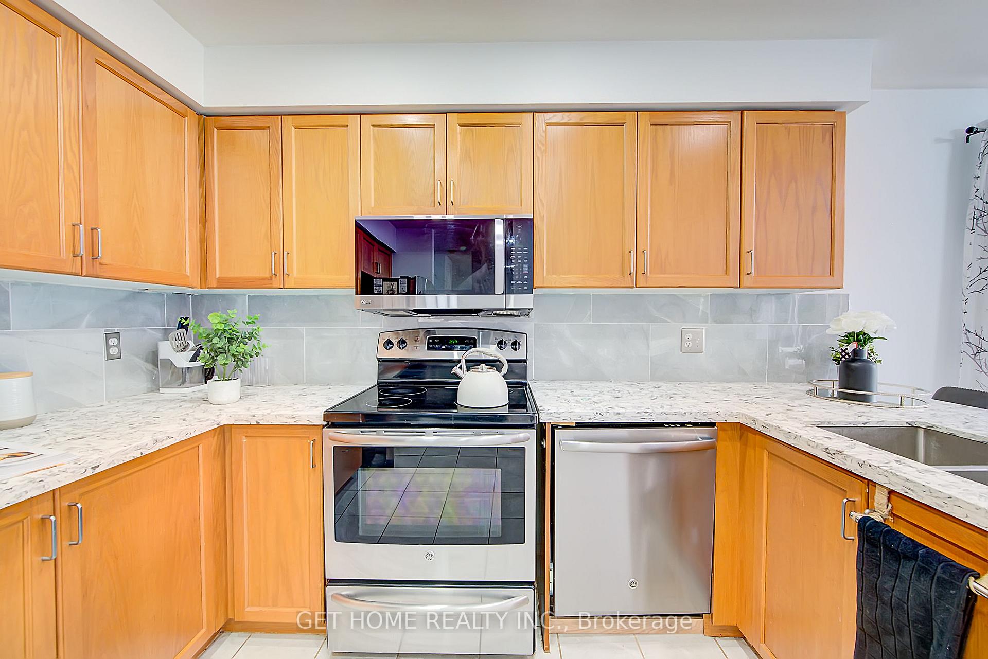 Photo 17 of 120 Masterson Crescent, Cambridge, Lang's Farm — HOMEH