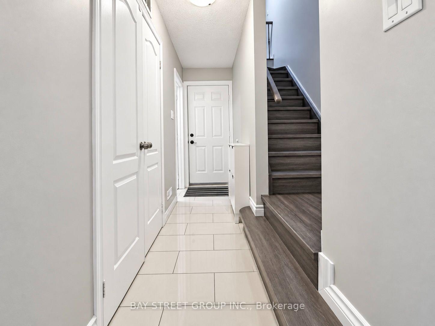 Photo 8 of 35 Park Common Boulevard, Markham, Commerce Valley — HOMEH