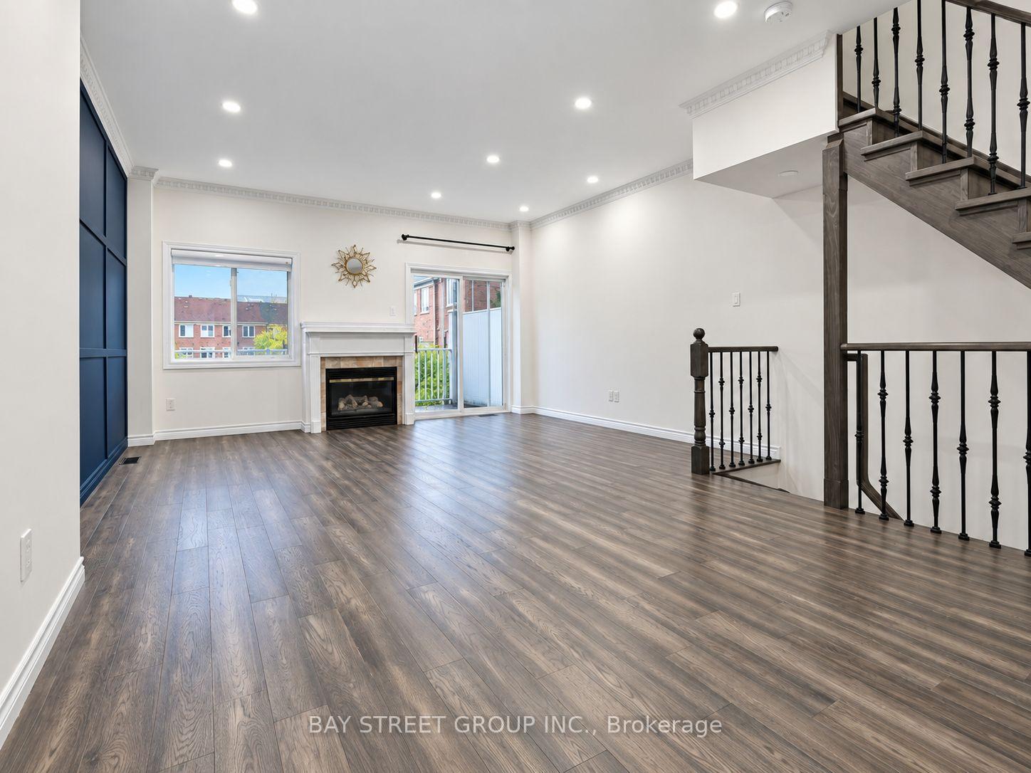 Photo 16 of 35 Park Common Boulevard, Markham, Commerce Valley — HOMEH