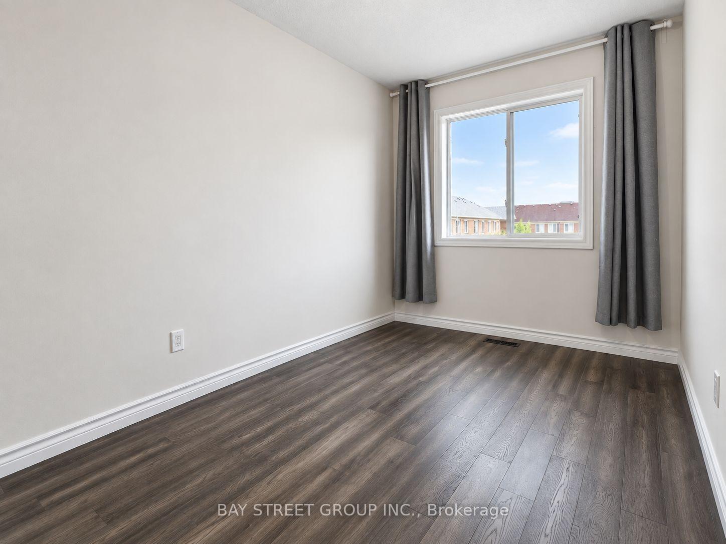 Photo 31 of 35 Park Common Boulevard, Markham, Commerce Valley — HOMEH
