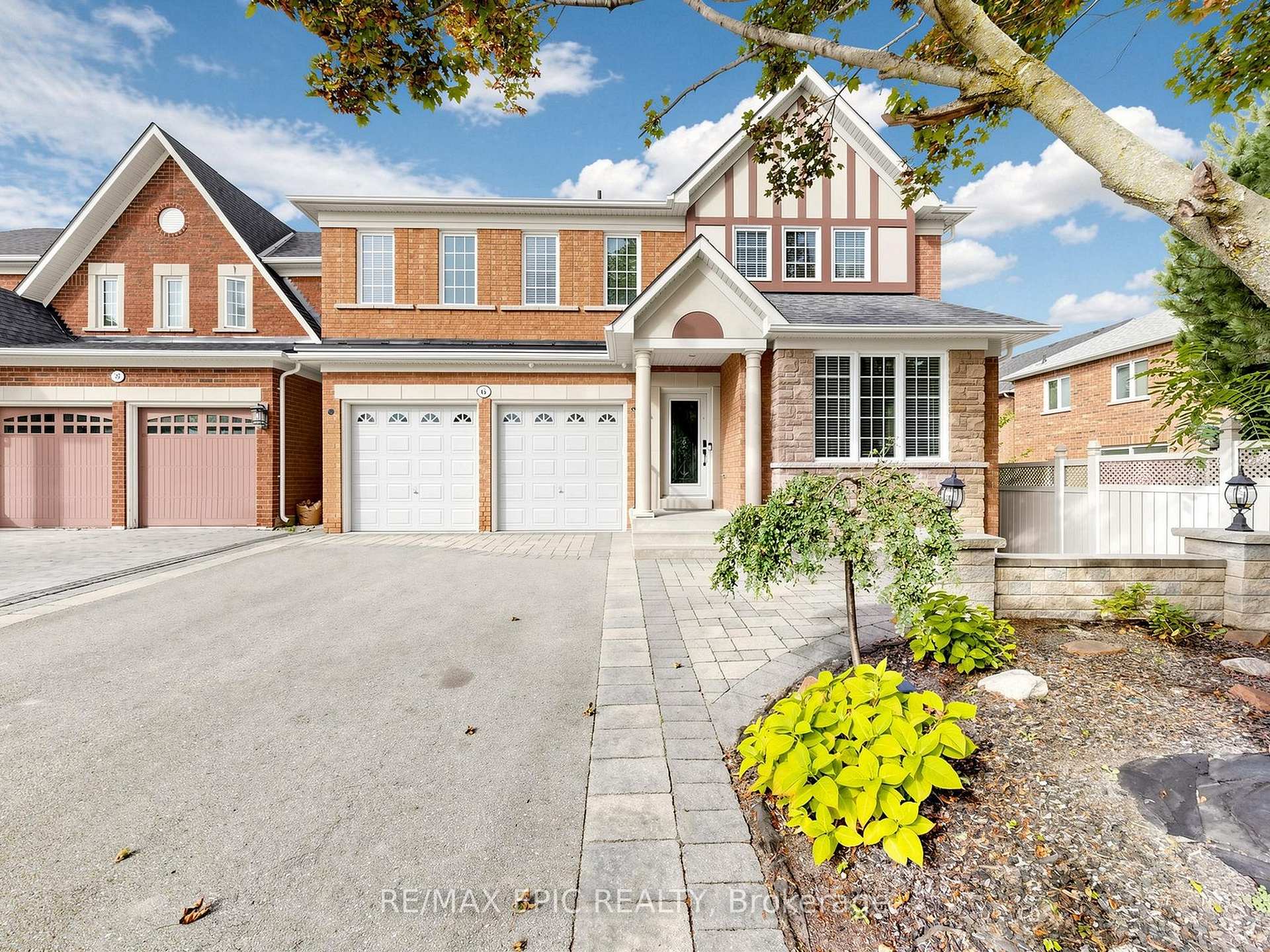 Photo 3 of 6 Malta Court, Richmond Hill, Jefferson — HOMEH