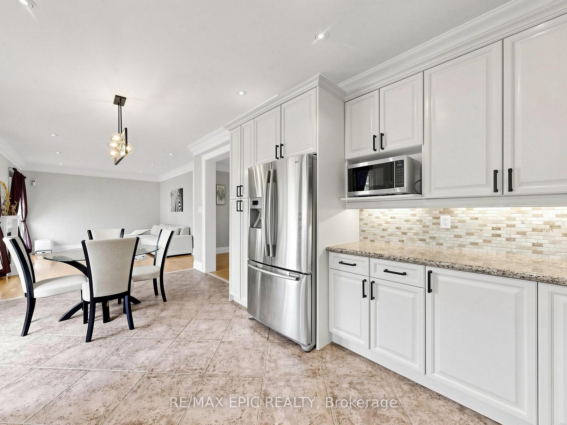 Photo 24 of 6 Malta Court, Richmond Hill, Jefferson — HOMEH