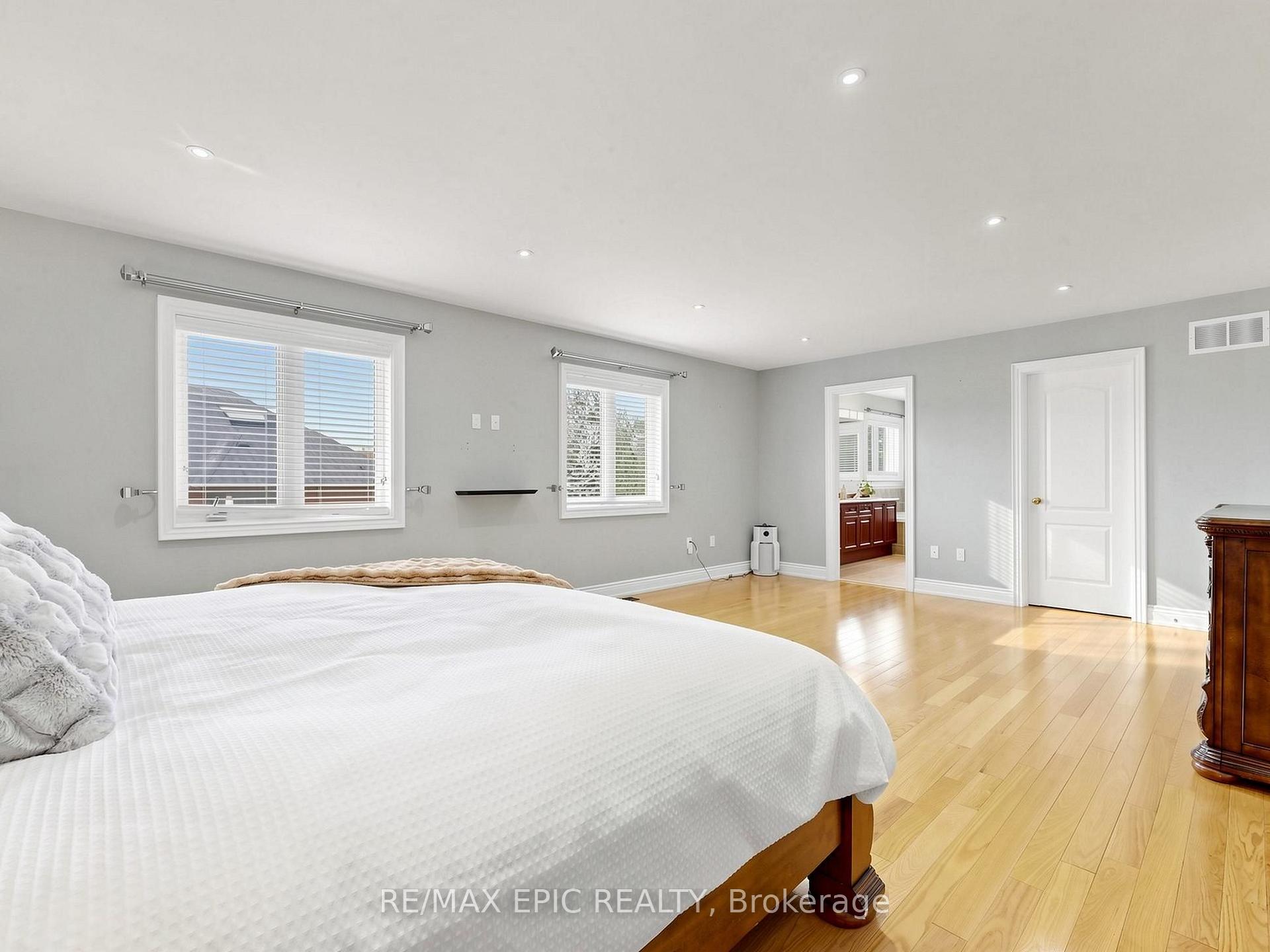 Photo 33 of 6 Malta Court, Richmond Hill, Jefferson — HOMEH