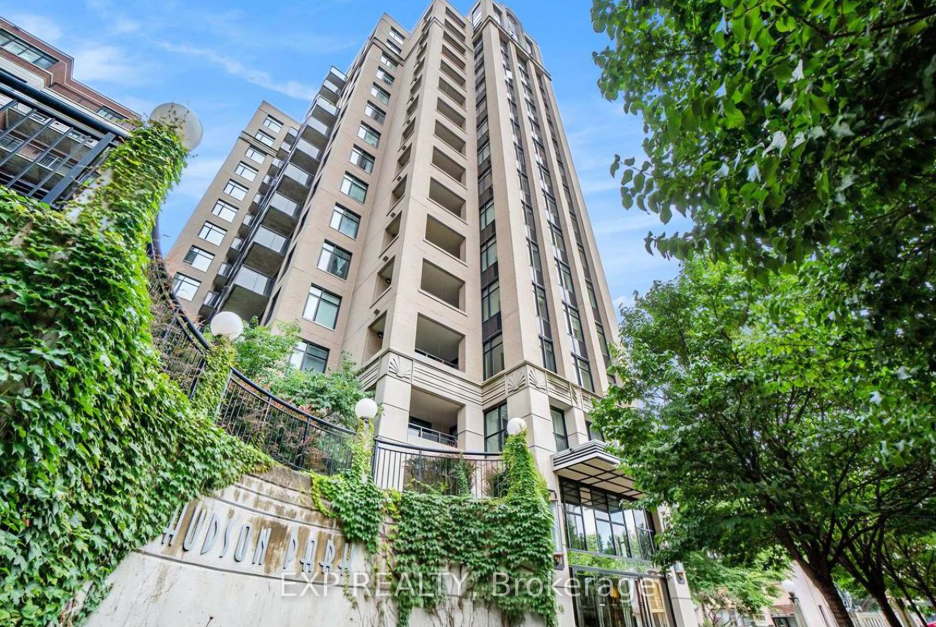 Photo 3 of Unit 907, 245 Kent Street, Ottawa, Ottawa Centre — HOMEH