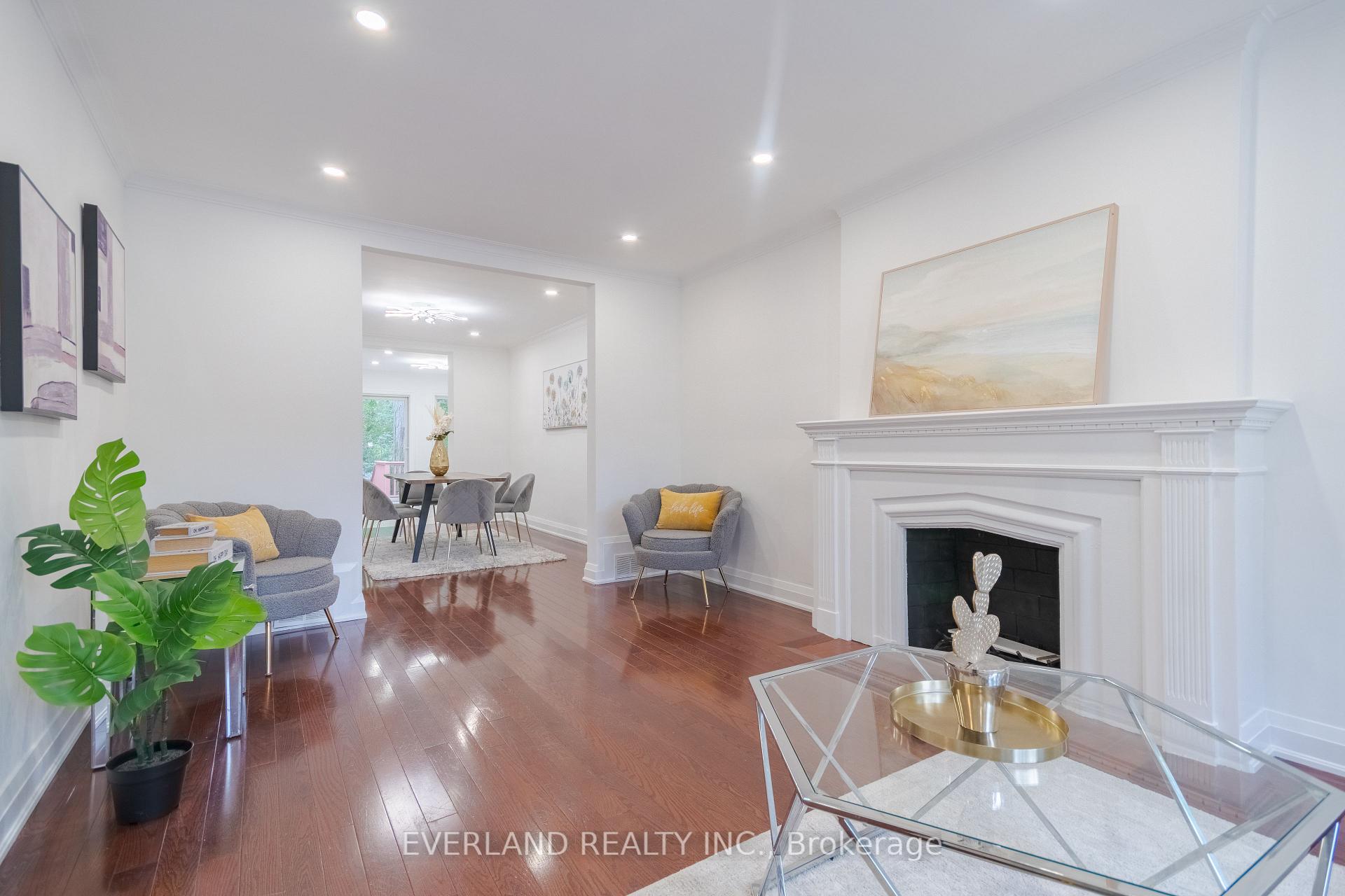 Photo 8 of 351 Lawrence Avenue W, Toronto, Bedford Park-Nortown — HOMEH