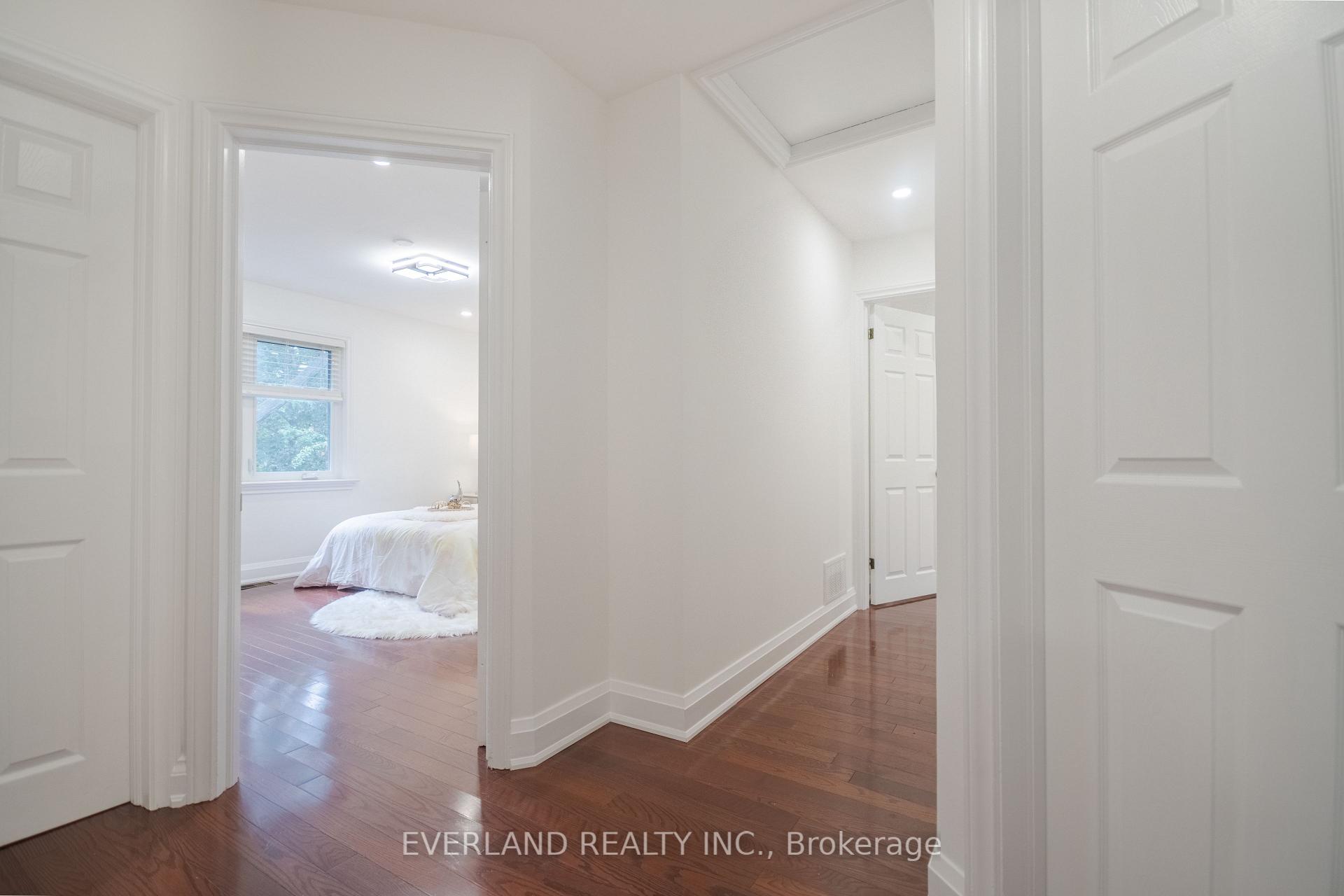 Photo 15 of 351 Lawrence Avenue W, Toronto, Bedford Park-Nortown — HOMEH
