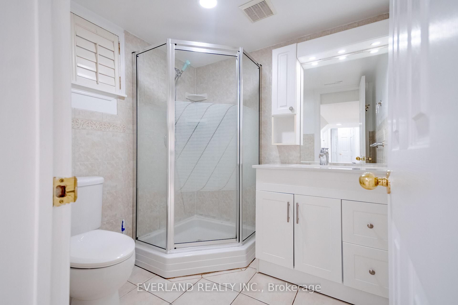 Photo 38 of 351 Lawrence Avenue W, Toronto, Bedford Park-Nortown — HOMEH