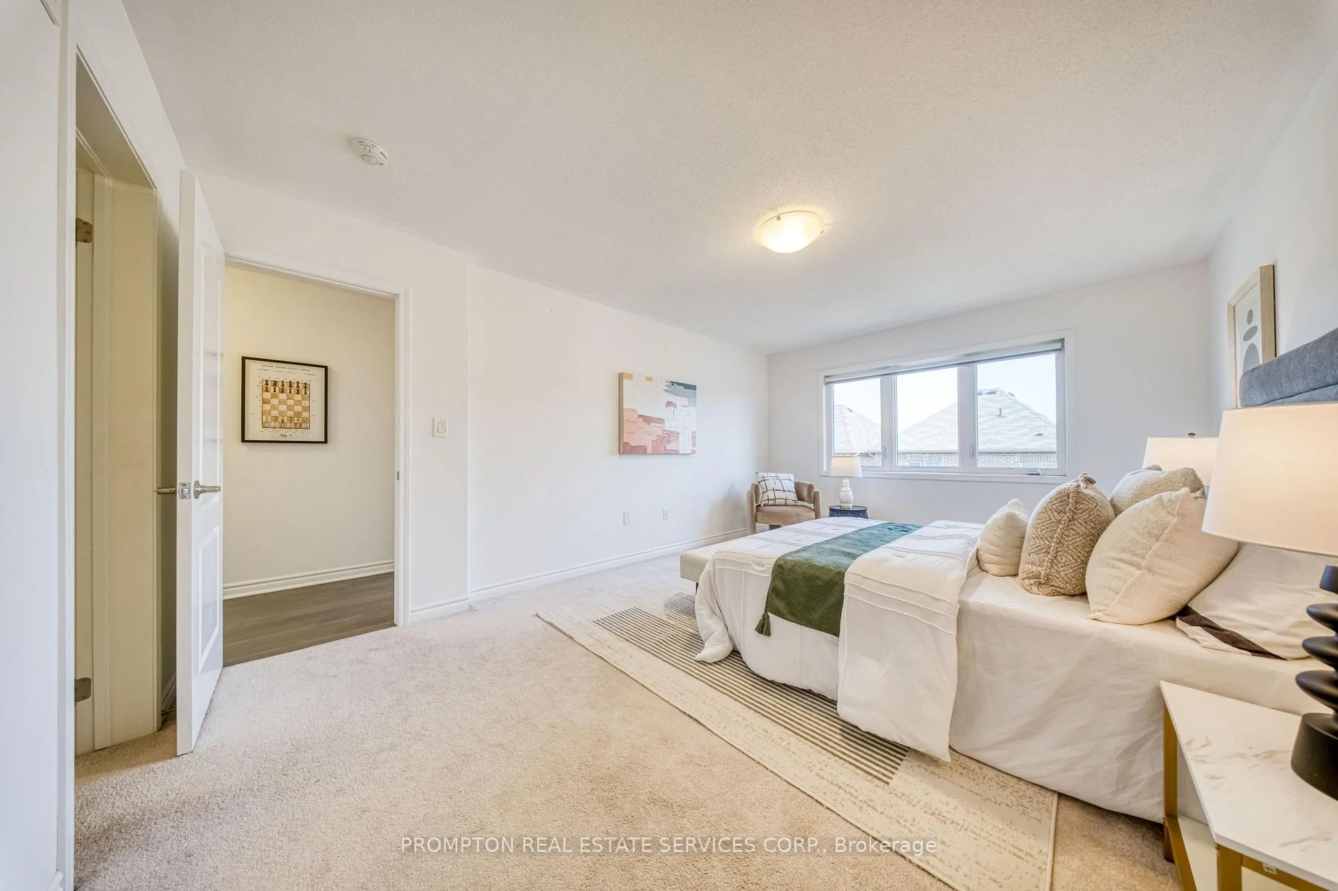 Photo 21 of 16 Ness Drive, Richmond Hill, Rural Richmond Hill — HOMEH