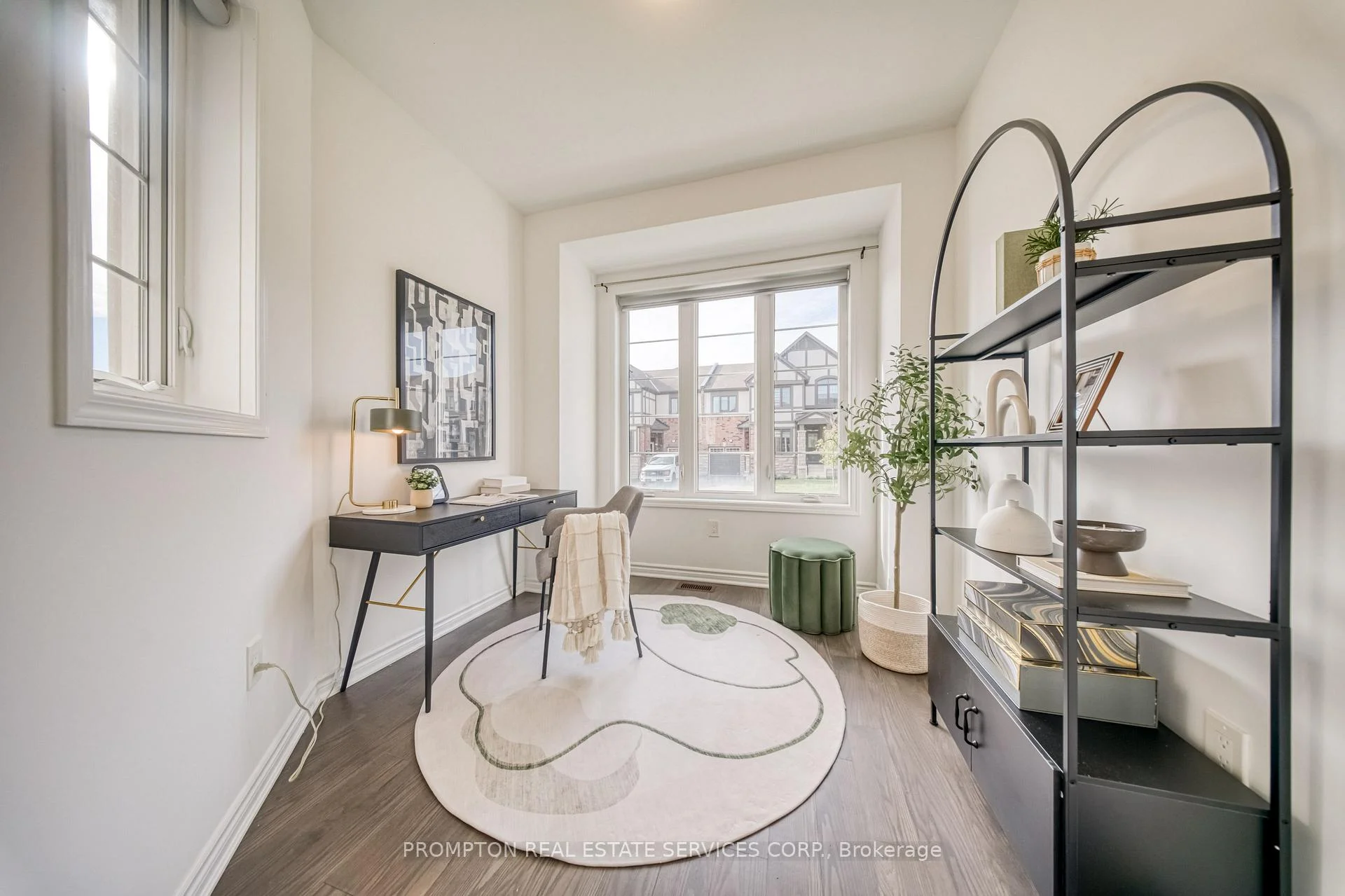 Photo 43 of 16 Ness Drive, Richmond Hill, Rural Richmond Hill — HOMEH