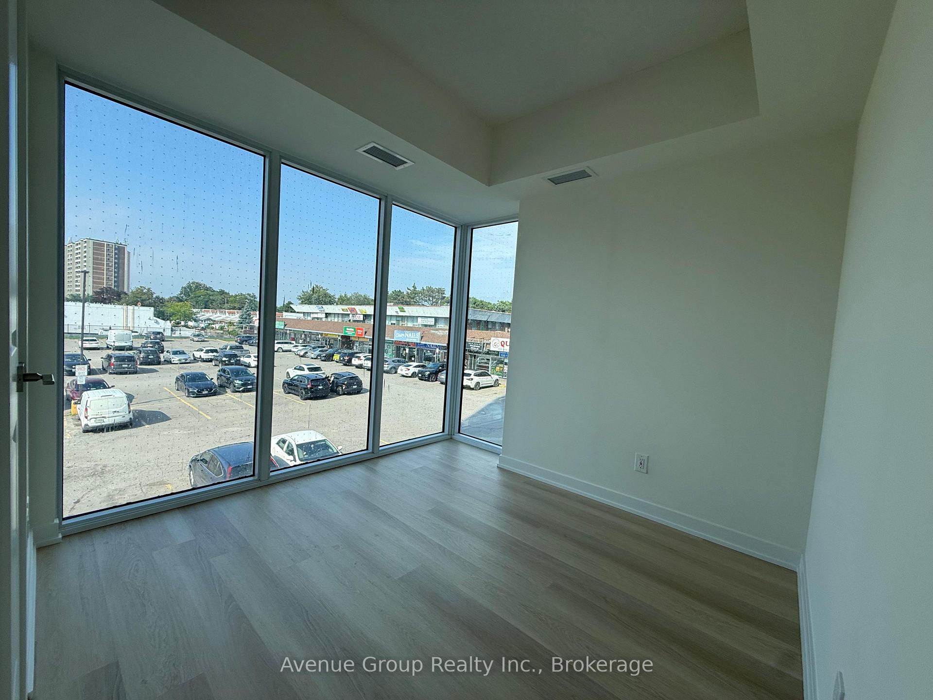 Photo 6 of Unit 215, 2825 Jane Street, North York, Glenfield-Jane Heights — HOMEH