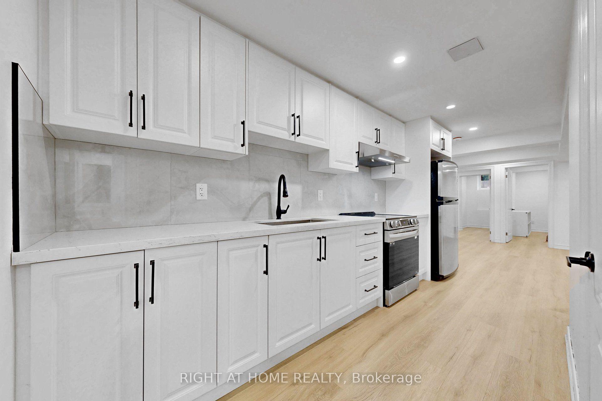 Photo 28 of 262 Wildberry Crescent, Vaughan, Vellore Village — HOMEH
