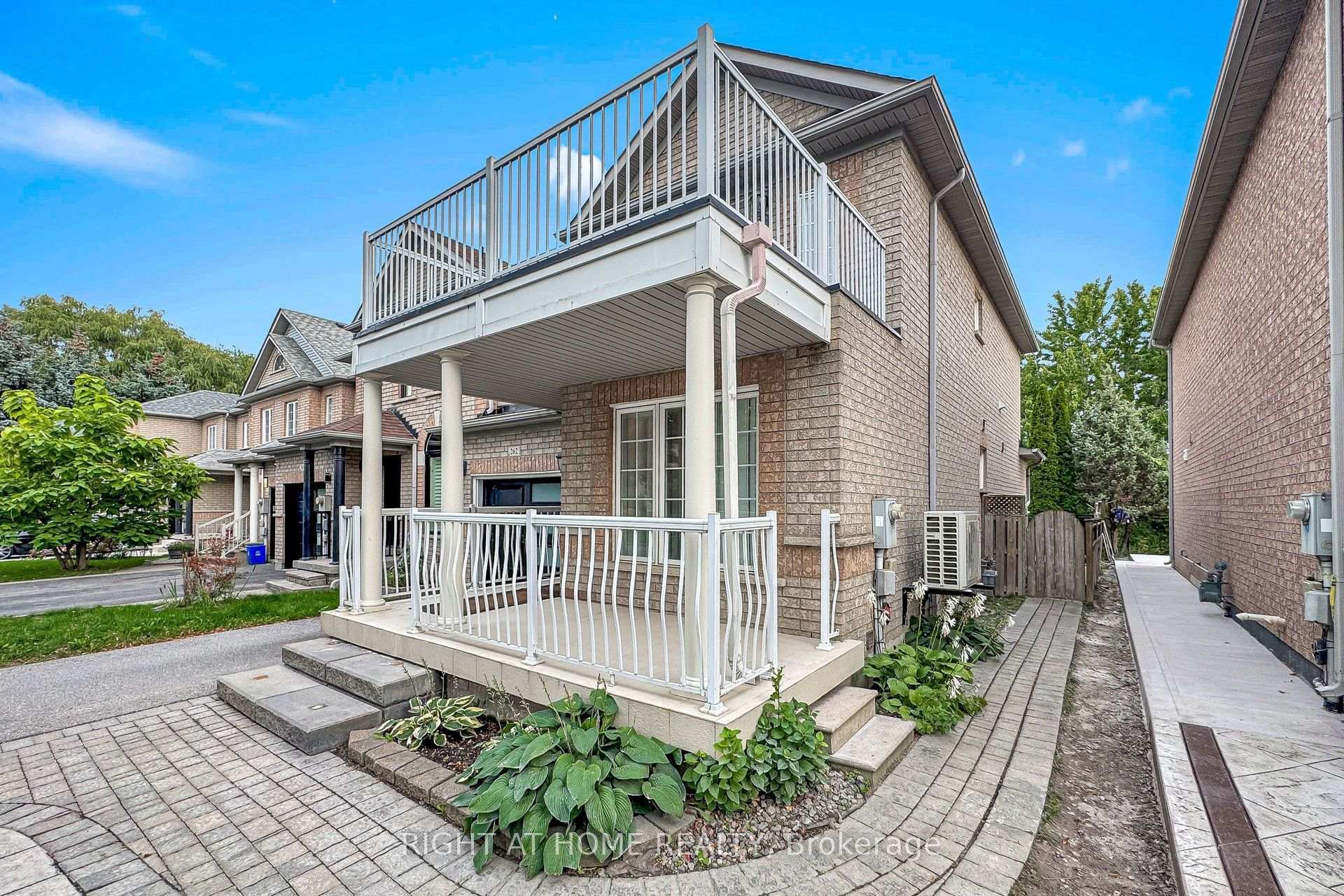 Photo 43 of 262 Wildberry Crescent, Vaughan, Vellore Village — HOMEH
