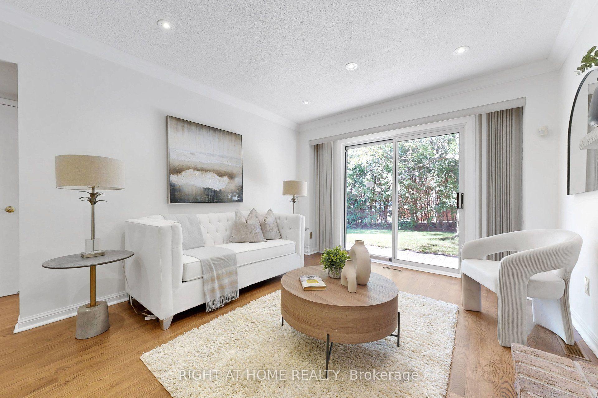 Photo 15 of 30 Abraham Avenue, Markham, Aileen-Willowbrook — HOMEH