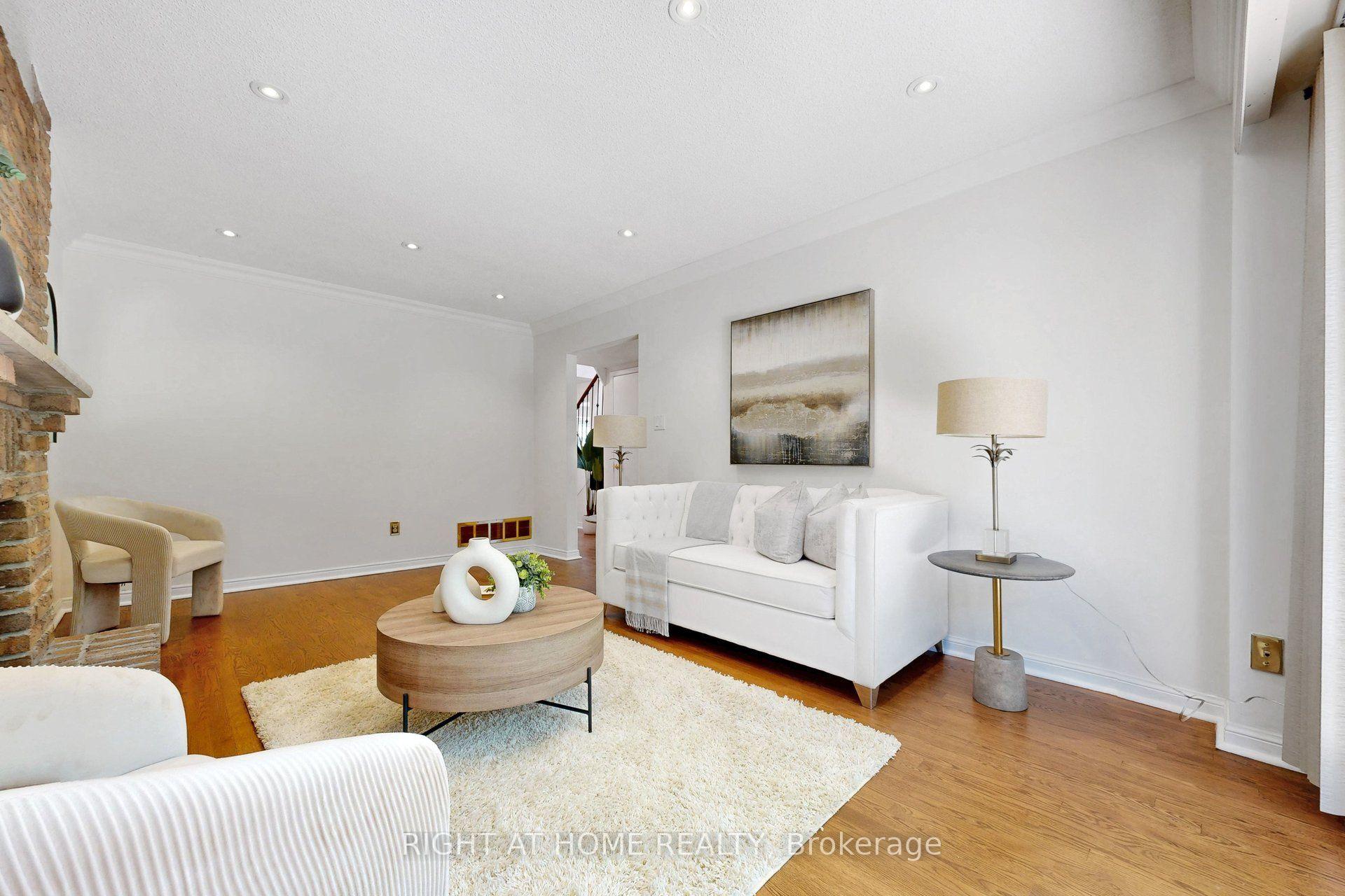 Photo 16 of 30 Abraham Avenue, Markham, Aileen-Willowbrook — HOMEH