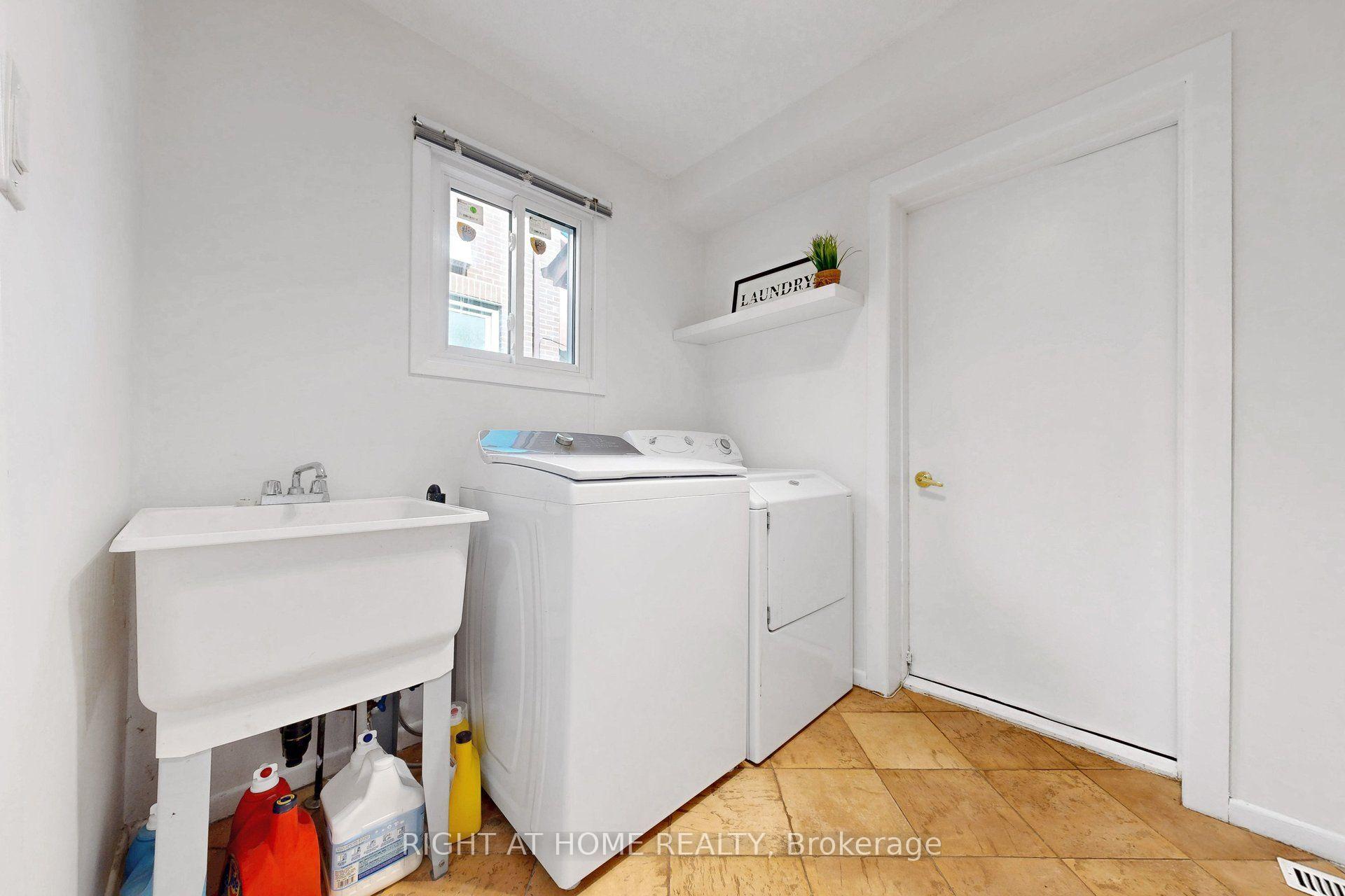 Photo 18 of 30 Abraham Avenue, Markham, Aileen-Willowbrook — HOMEH