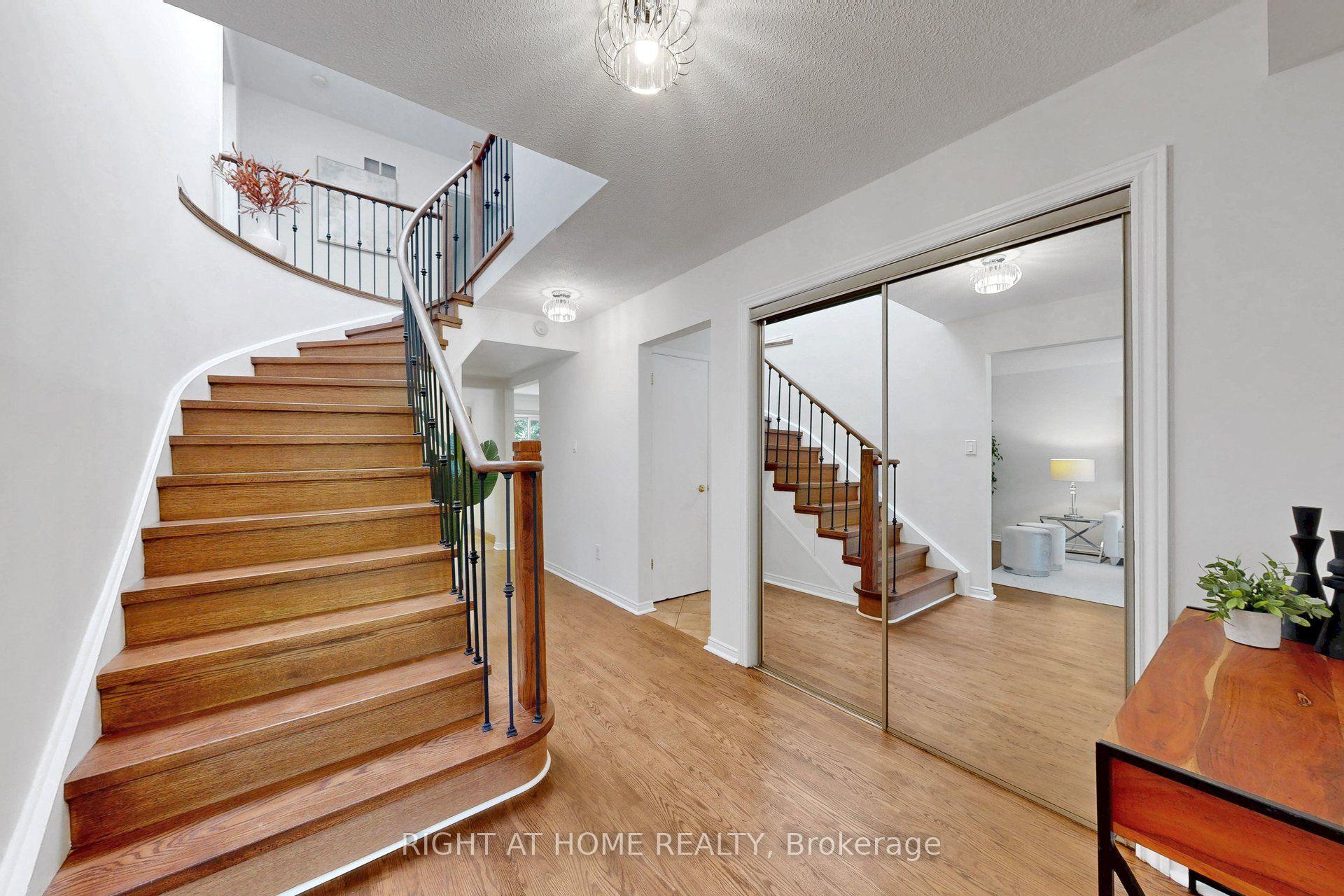 Photo 20 of 30 Abraham Avenue, Markham, Aileen-Willowbrook — HOMEH