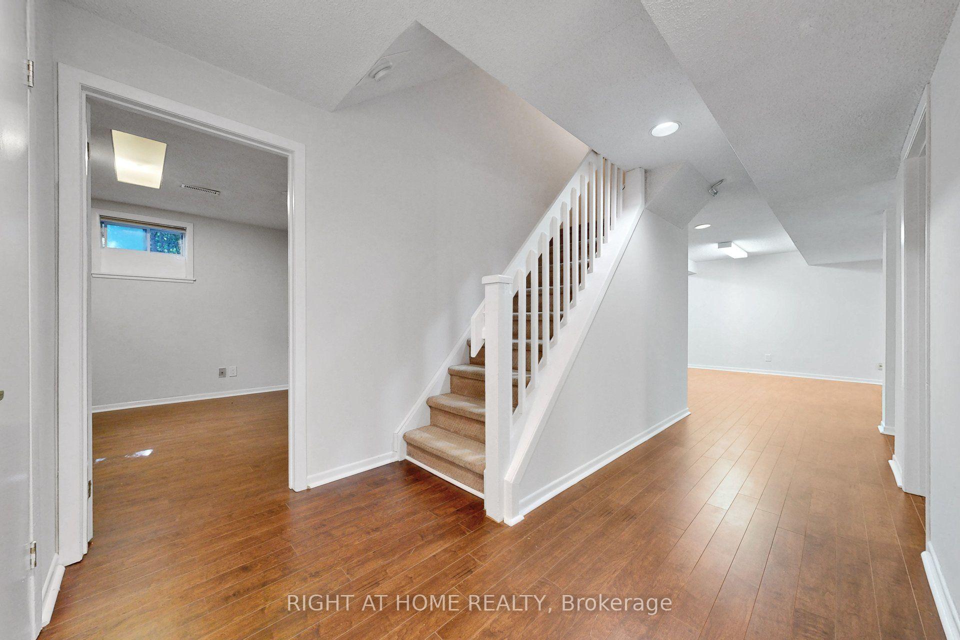 Photo 34 of 30 Abraham Avenue, Markham, Aileen-Willowbrook — HOMEH