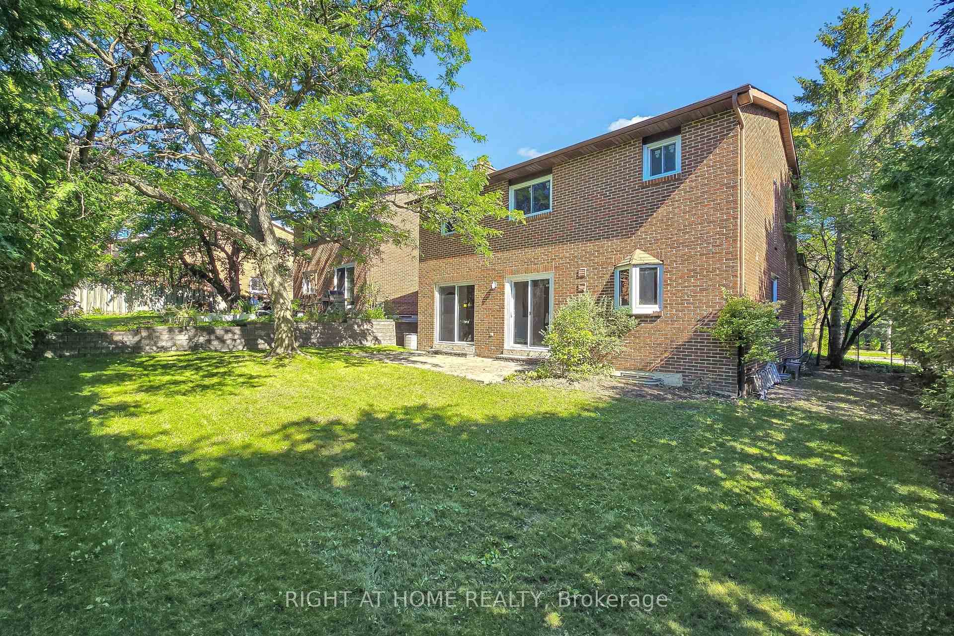 Photo 44 of 30 Abraham Avenue, Markham, Aileen-Willowbrook — HOMEH