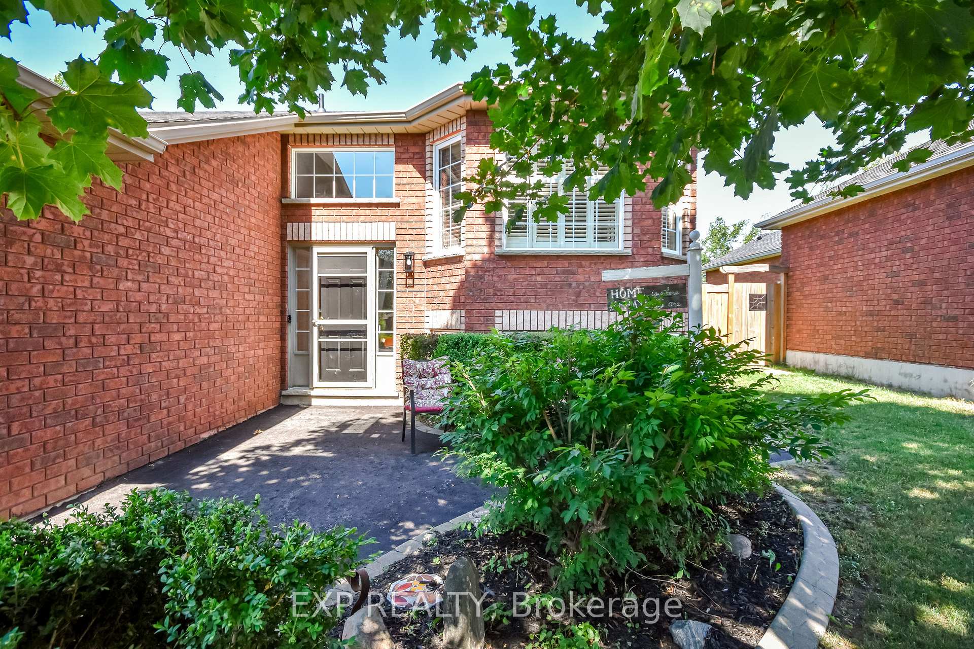 Photo 3 of 7 Hunter Court, Springwater, Elmvale — HOMEH