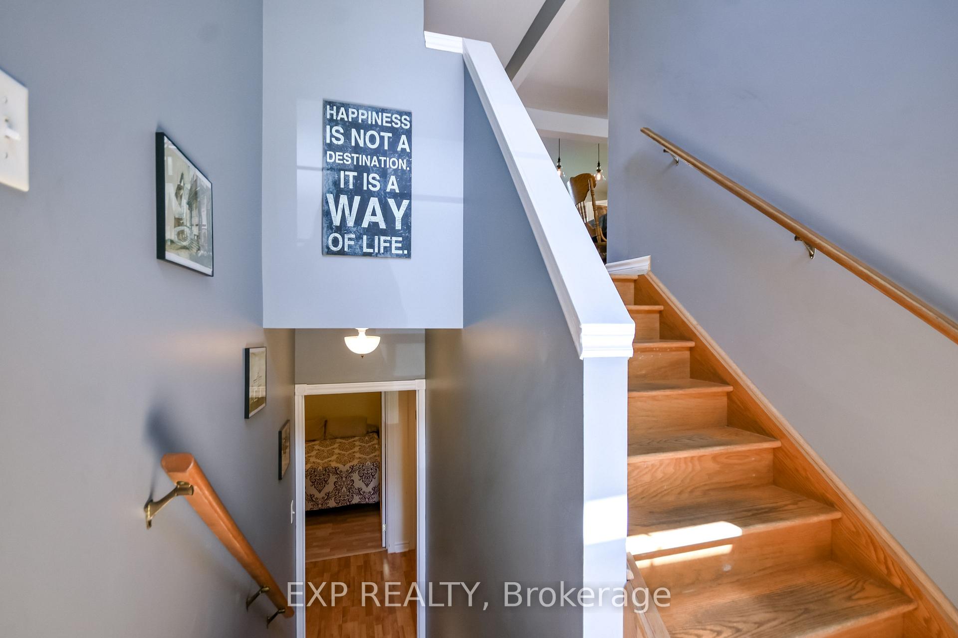 Photo 4 of 7 Hunter Court, Springwater, Elmvale — HOMEH