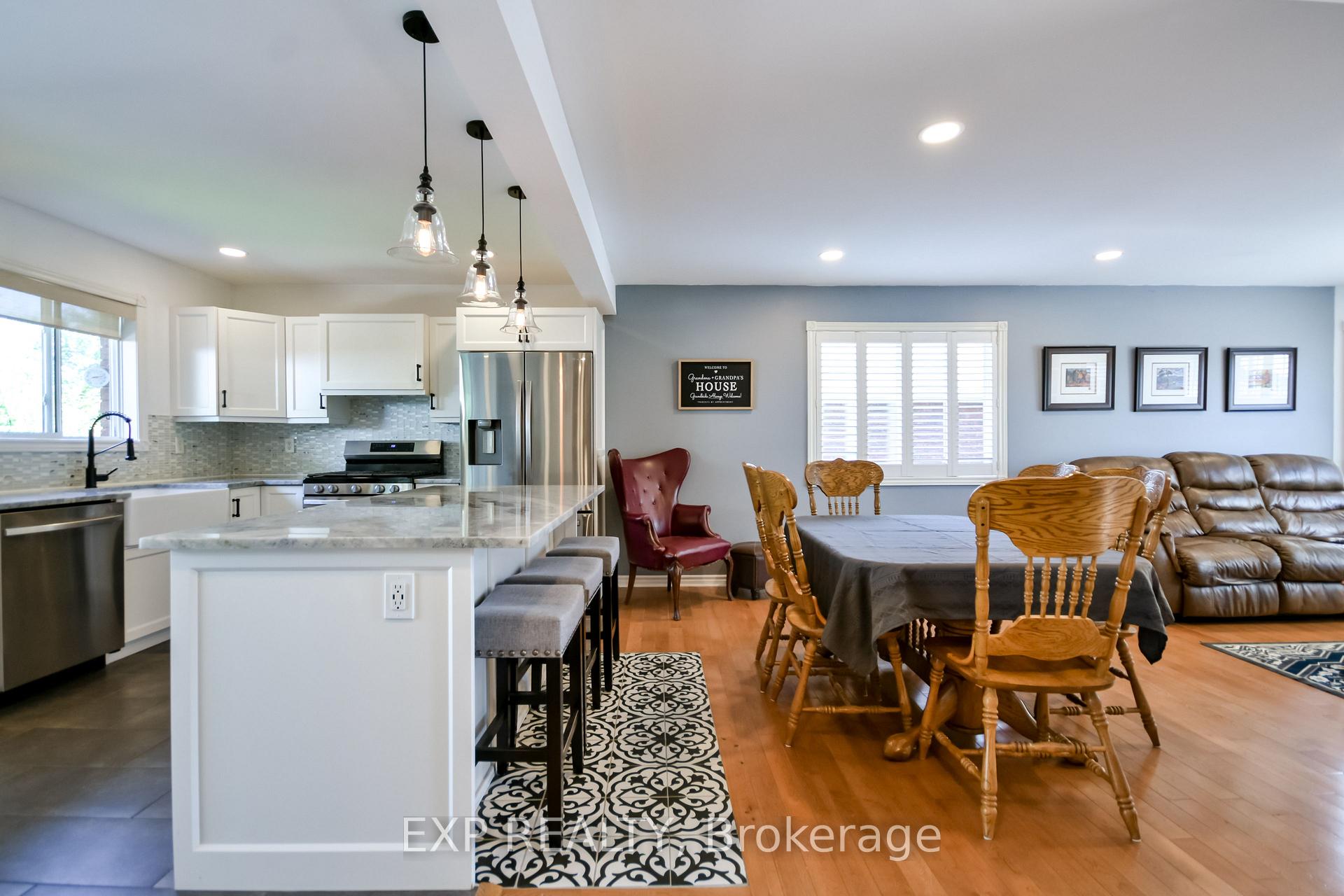 Photo 9 of 7 Hunter Court, Springwater, Elmvale — HOMEH